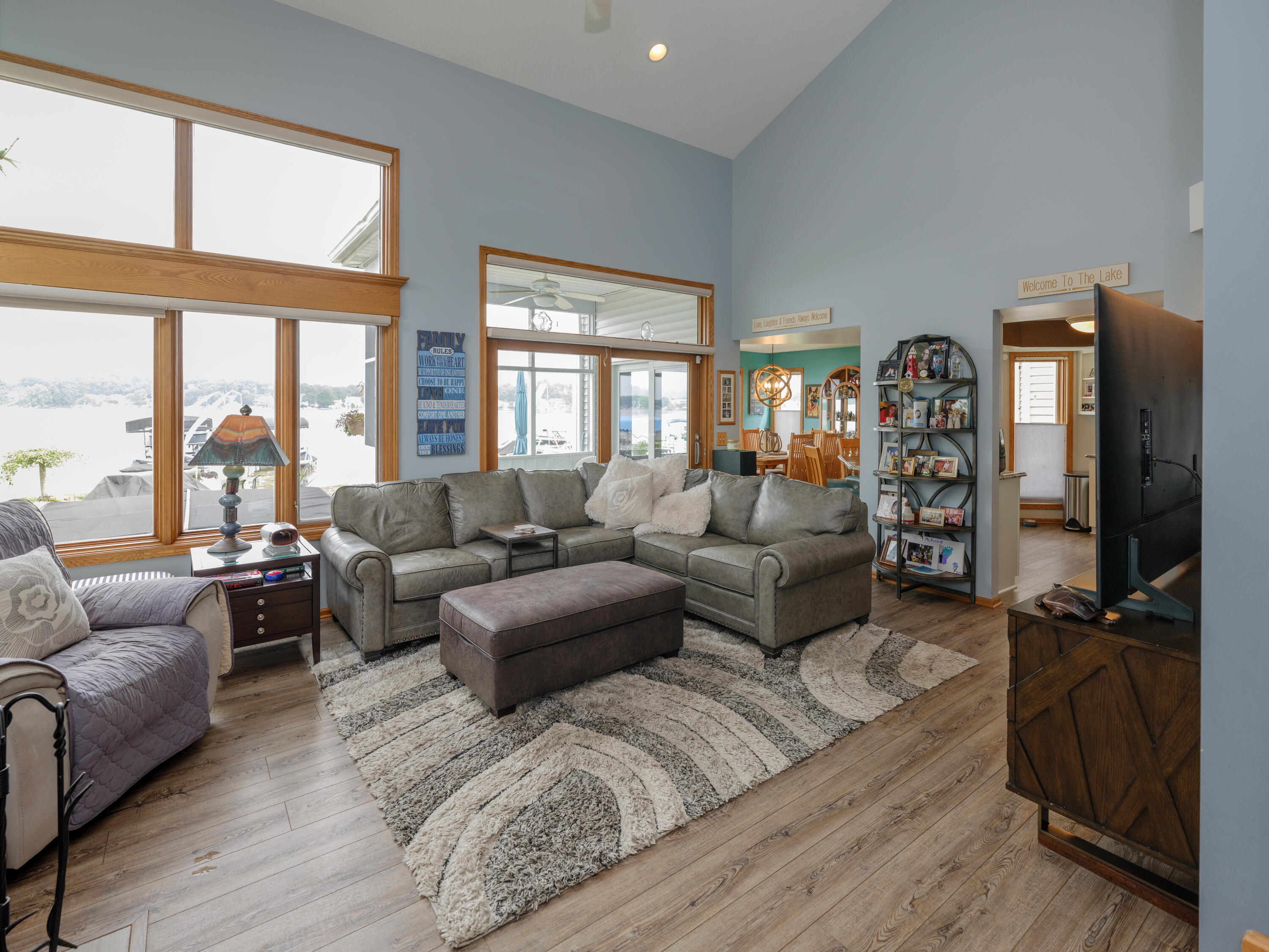 1821 Lakeview Drive Portage MI 49002