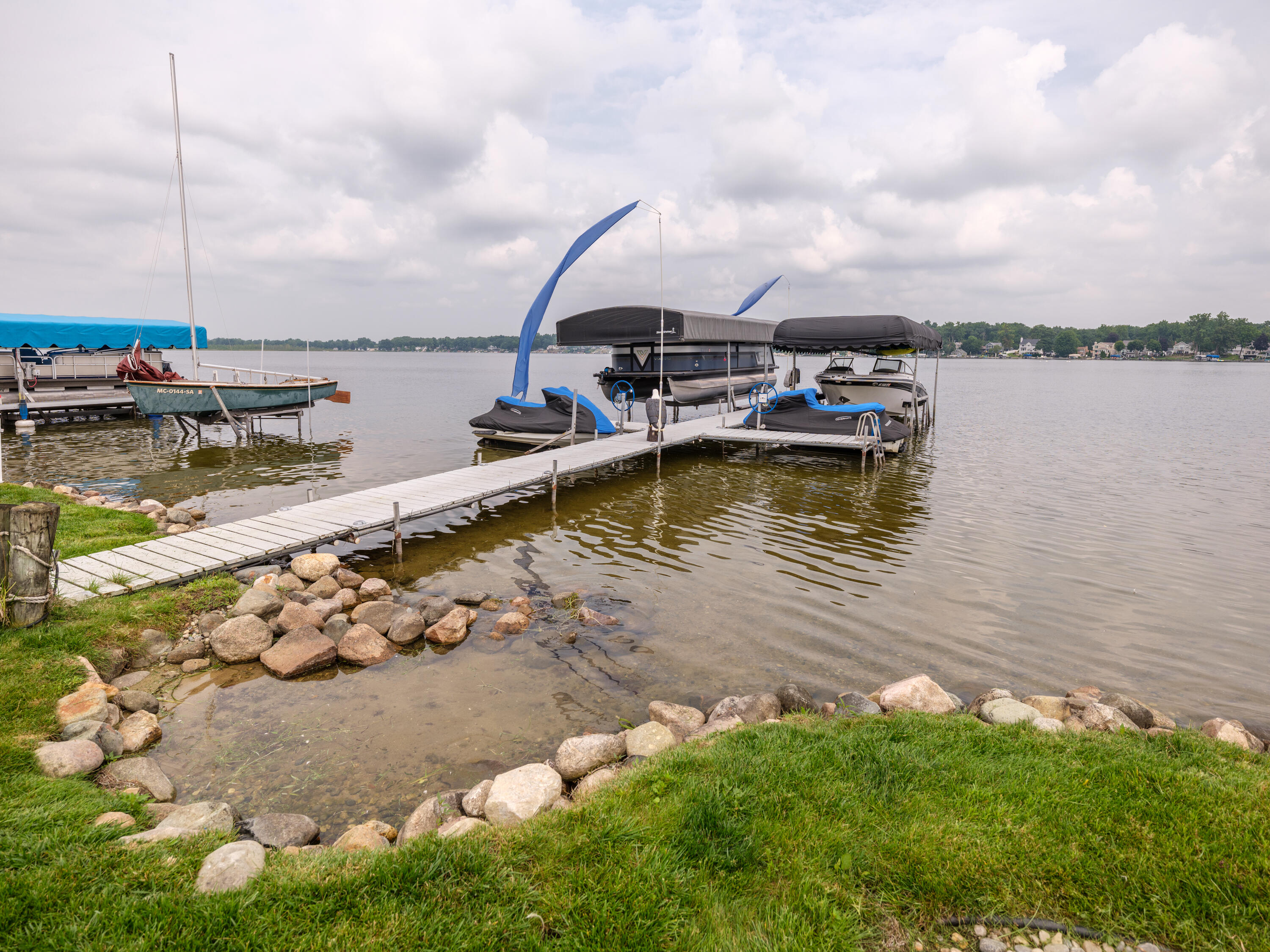 1821 Lakeview Drive Portage MI 49002