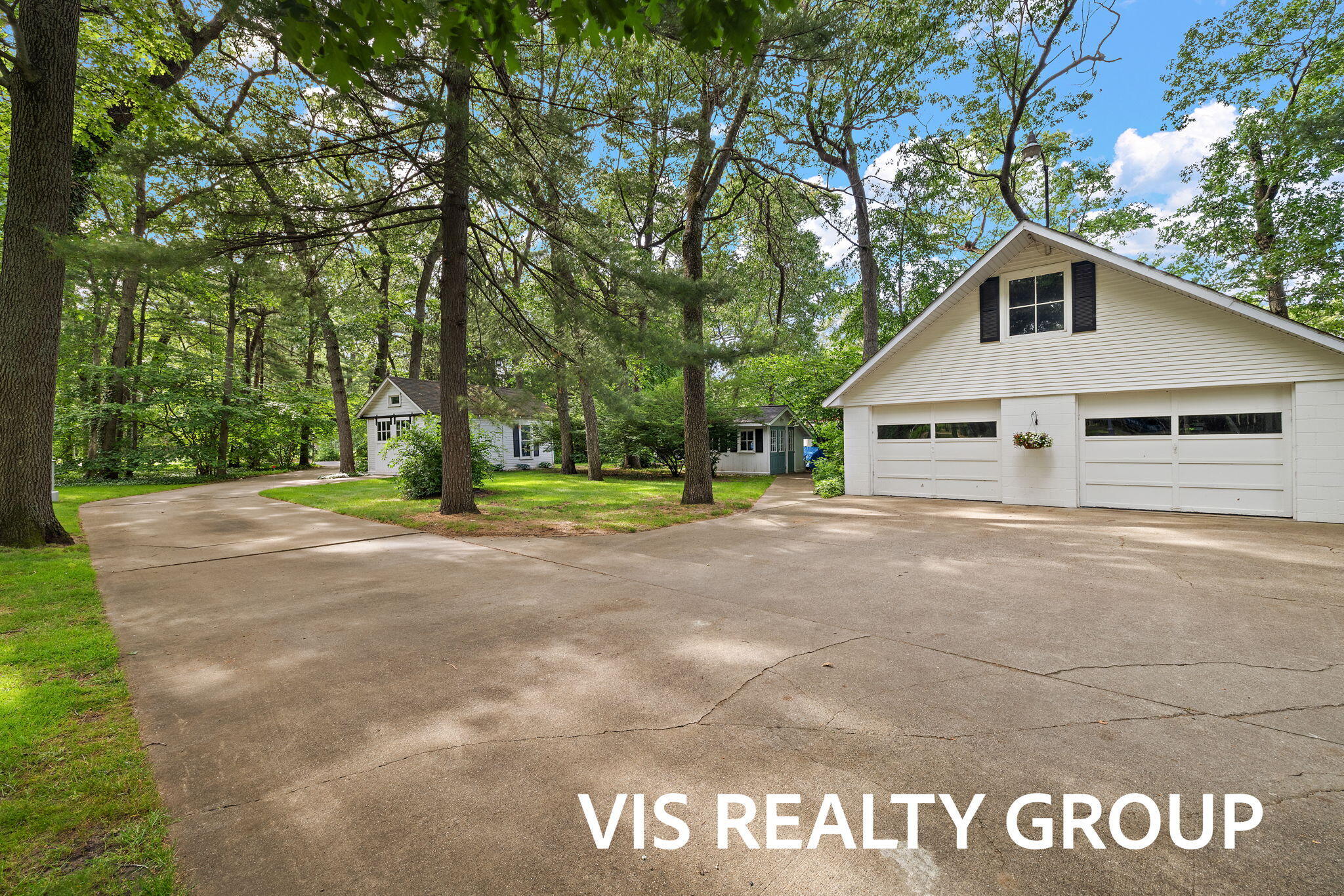 15085 Mercury Drive Grand Haven MI 49417