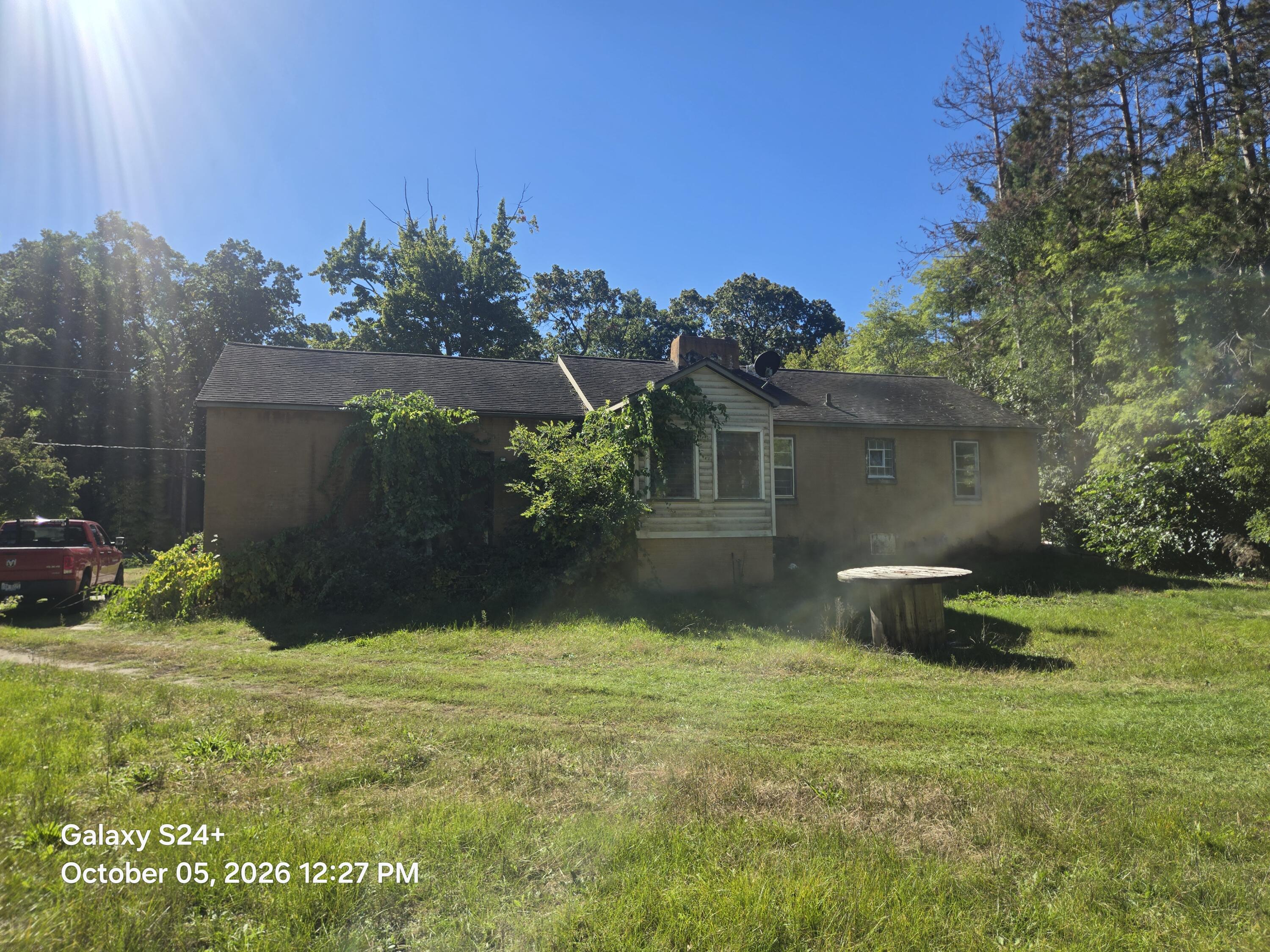 1026 W River Road Muskegon MI 49445