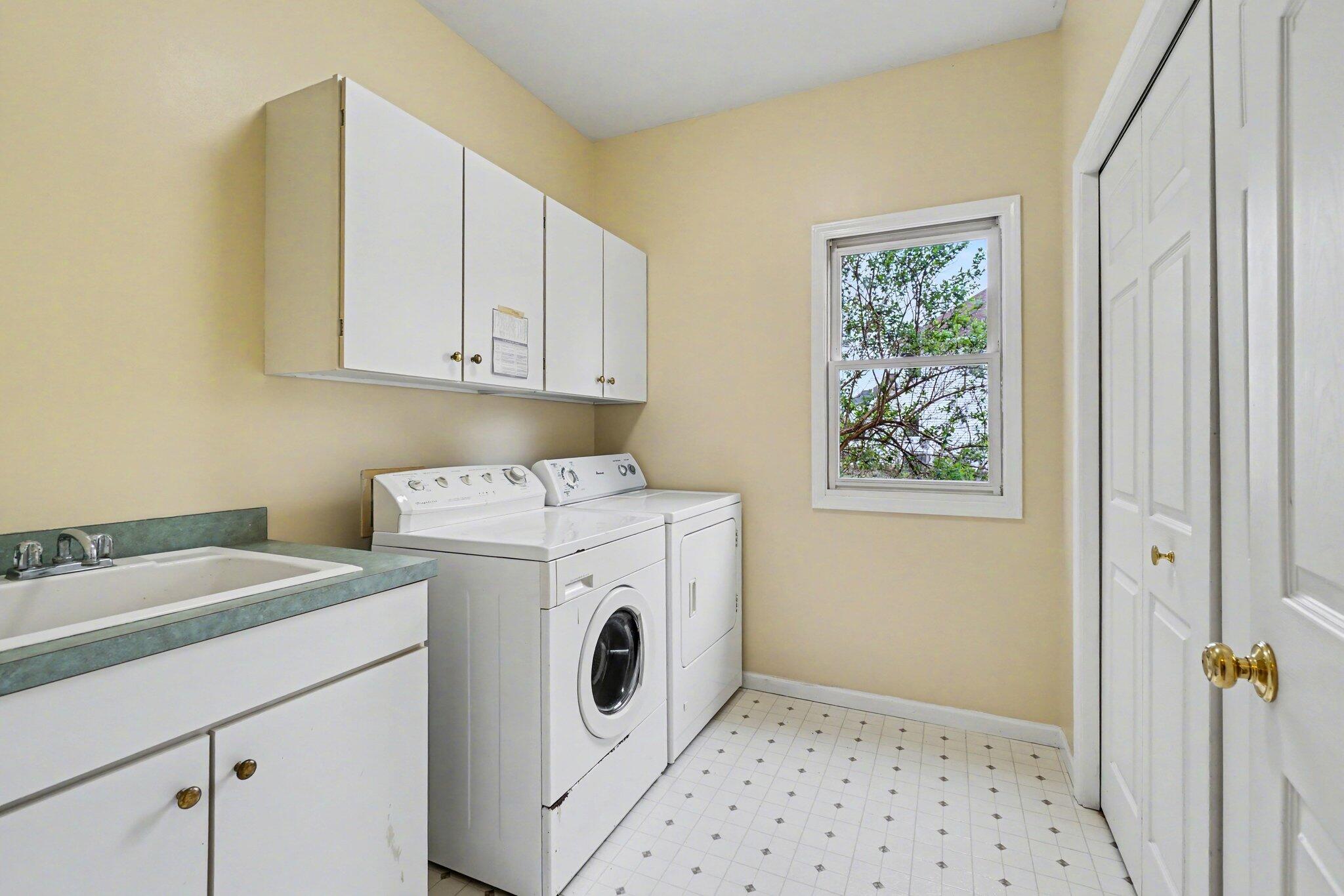 5115 Queen Victoria Lane Kalamazoo MI 49009