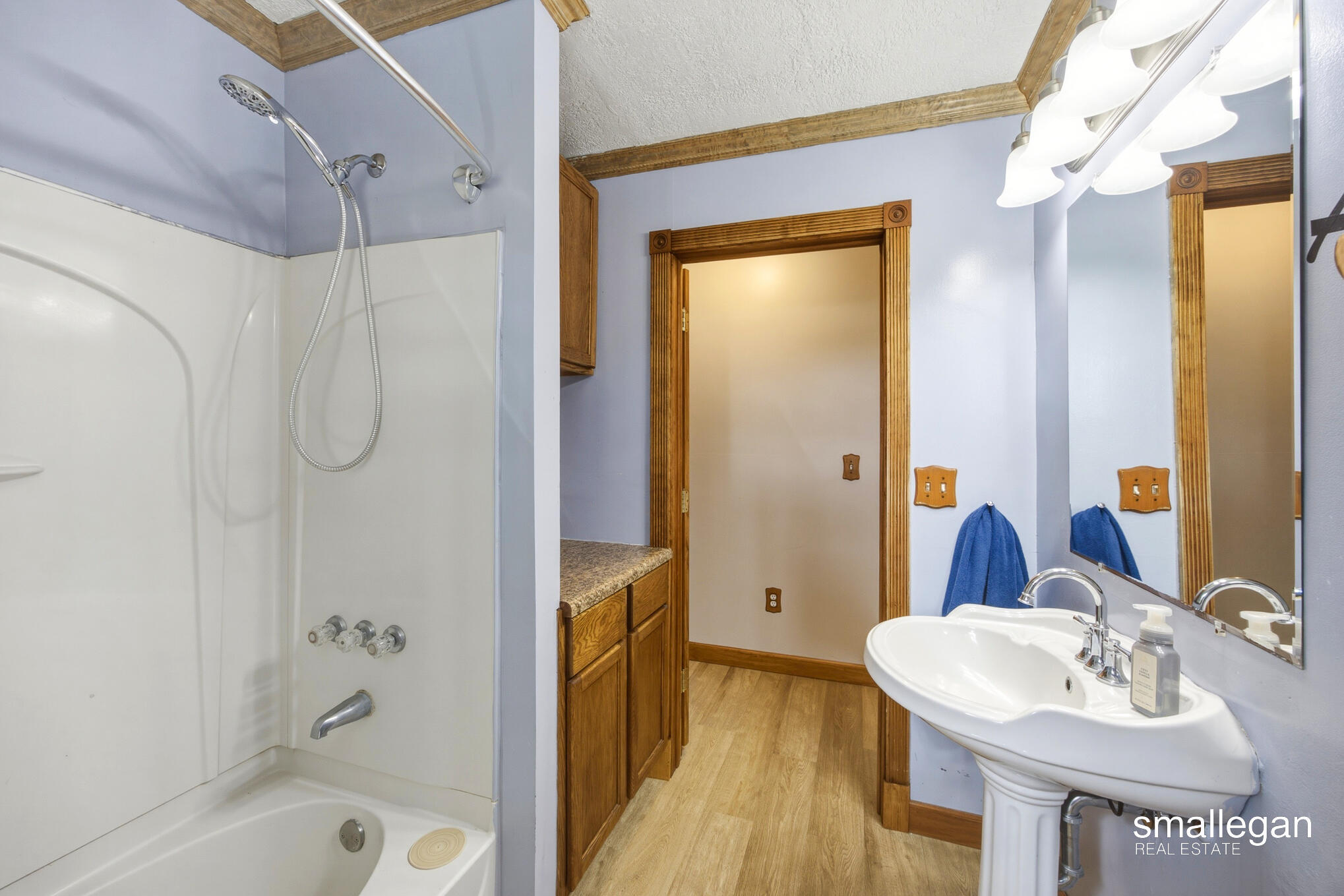 4005 Hendershot Avenue NW Grand Rapids MI 49544