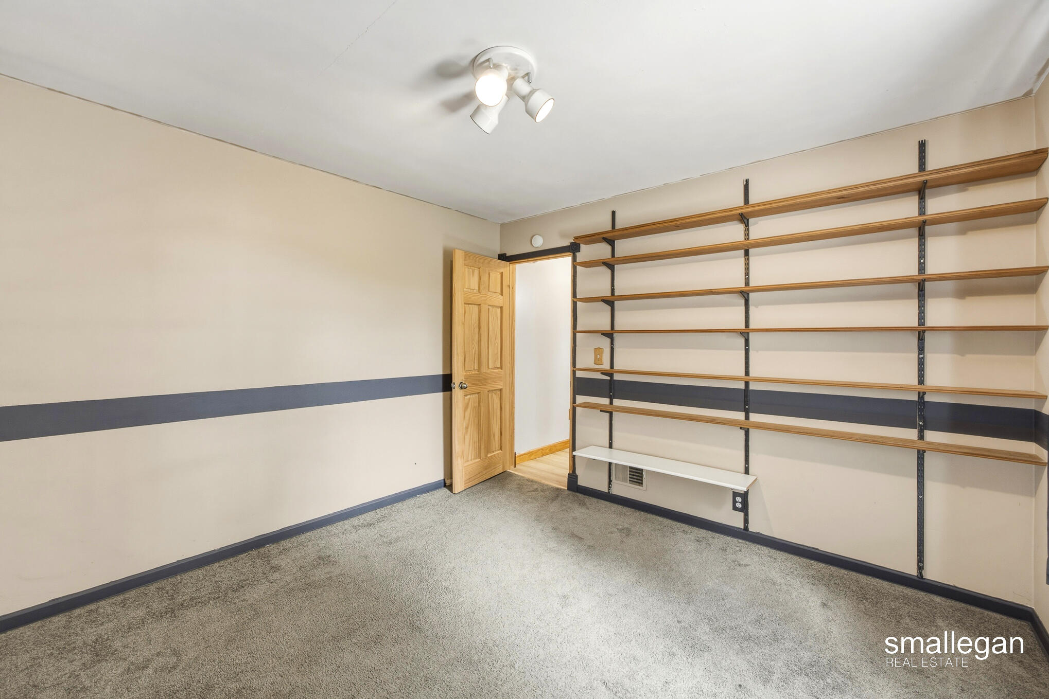 4005 Hendershot Avenue NW Grand Rapids MI 49544