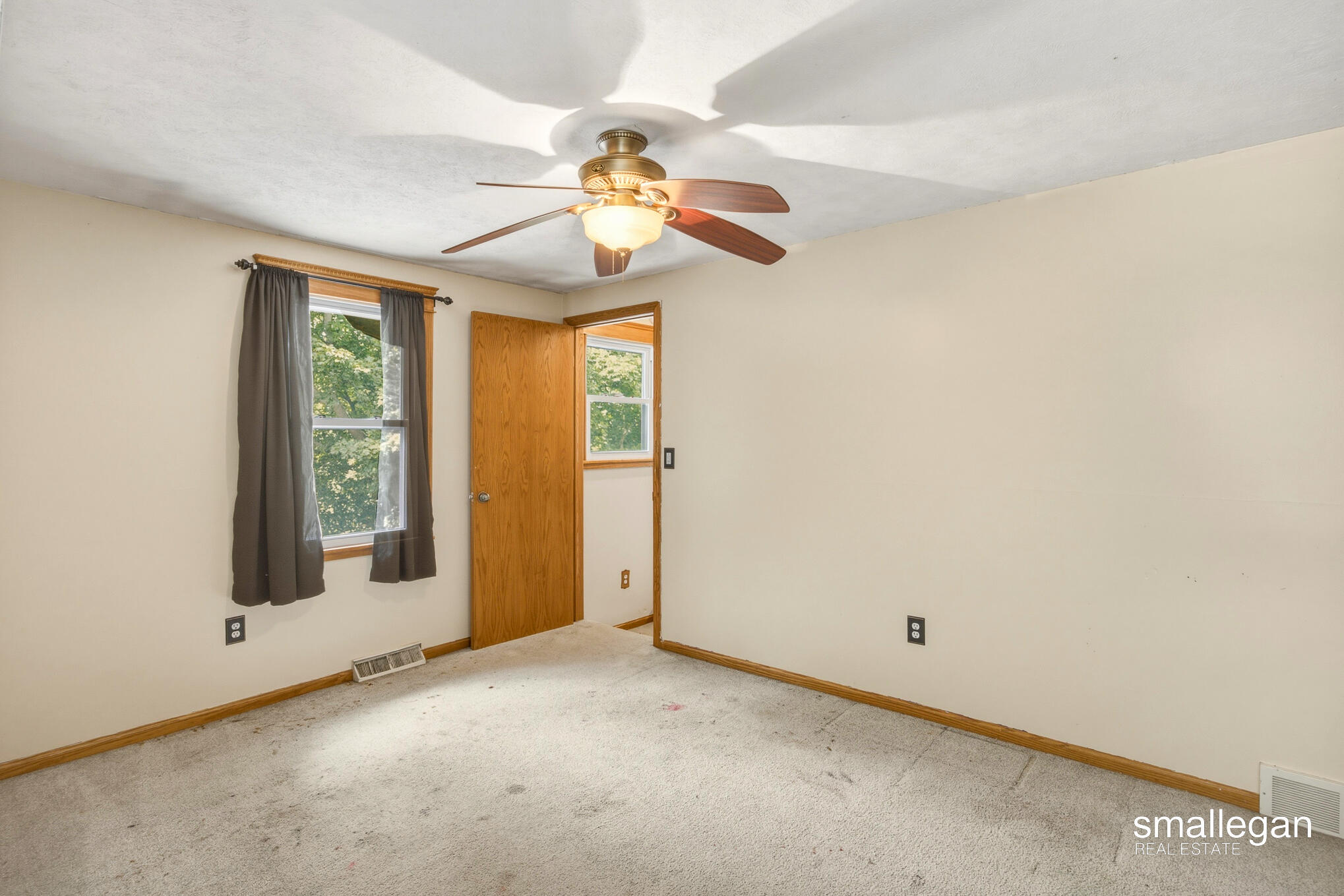 4005 Hendershot Avenue NW Grand Rapids MI 49544