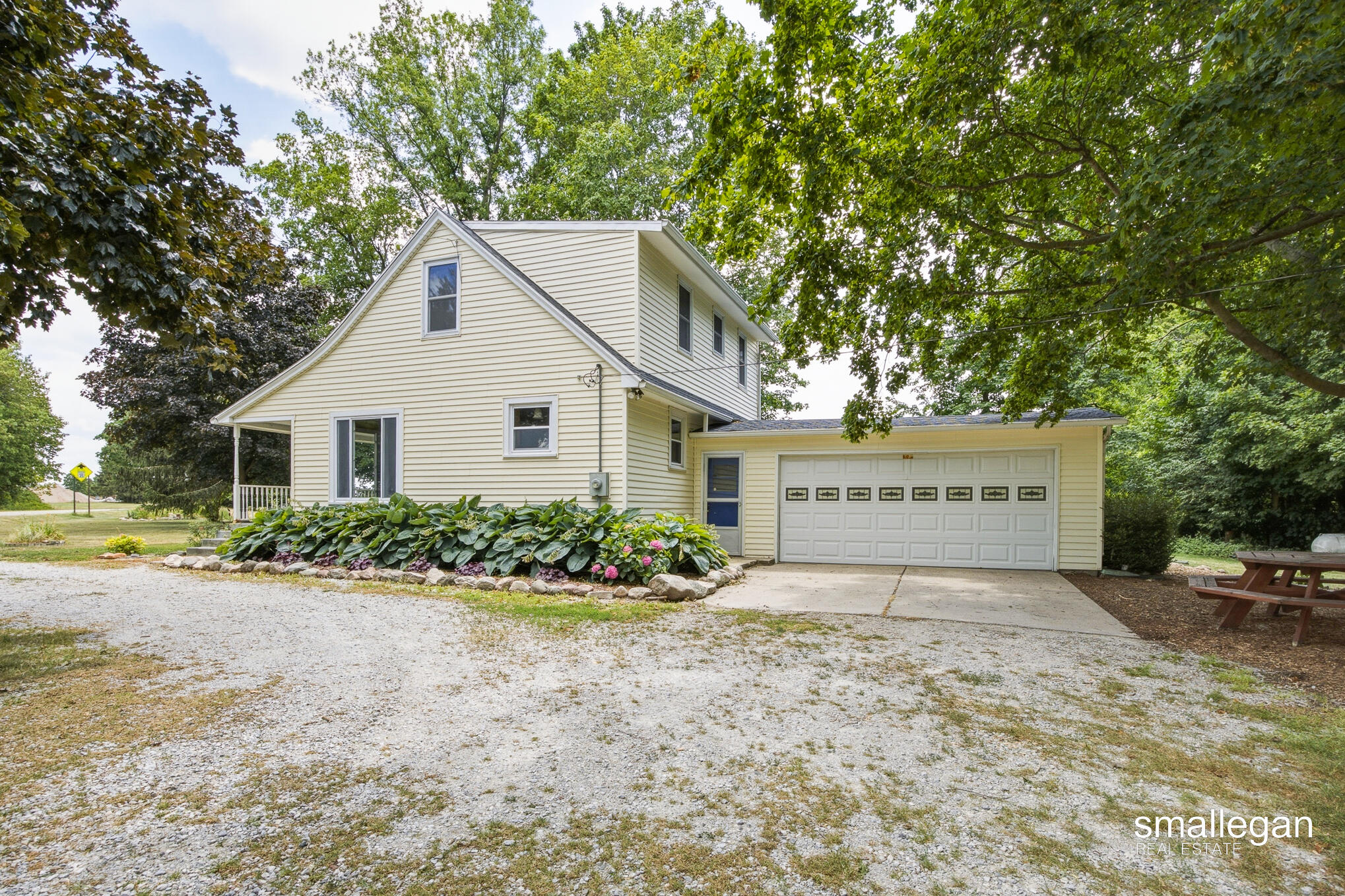 4005 Hendershot Avenue NW Grand Rapids MI 49544