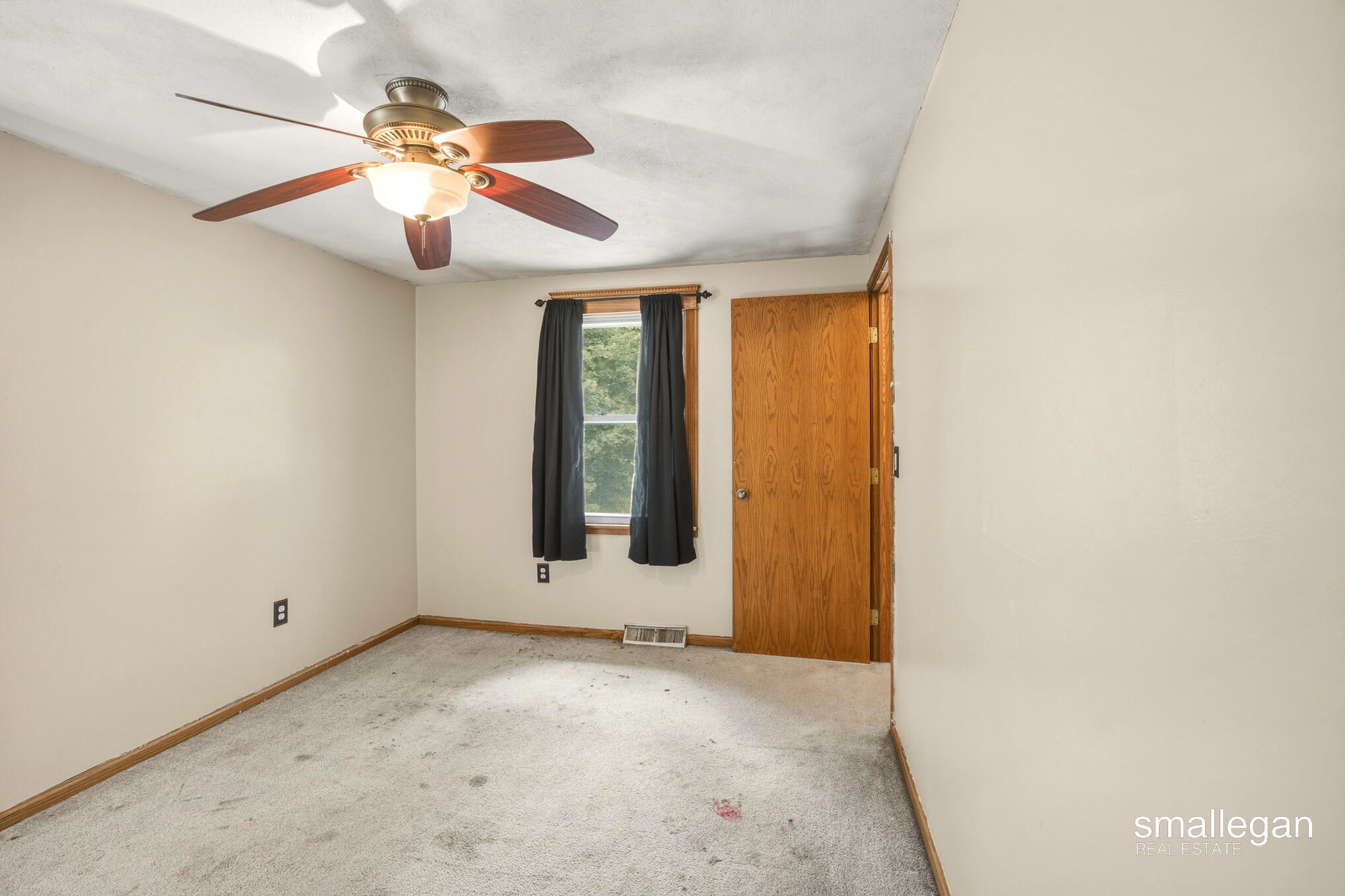 4005 Hendershot Avenue NW Grand Rapids MI 49544