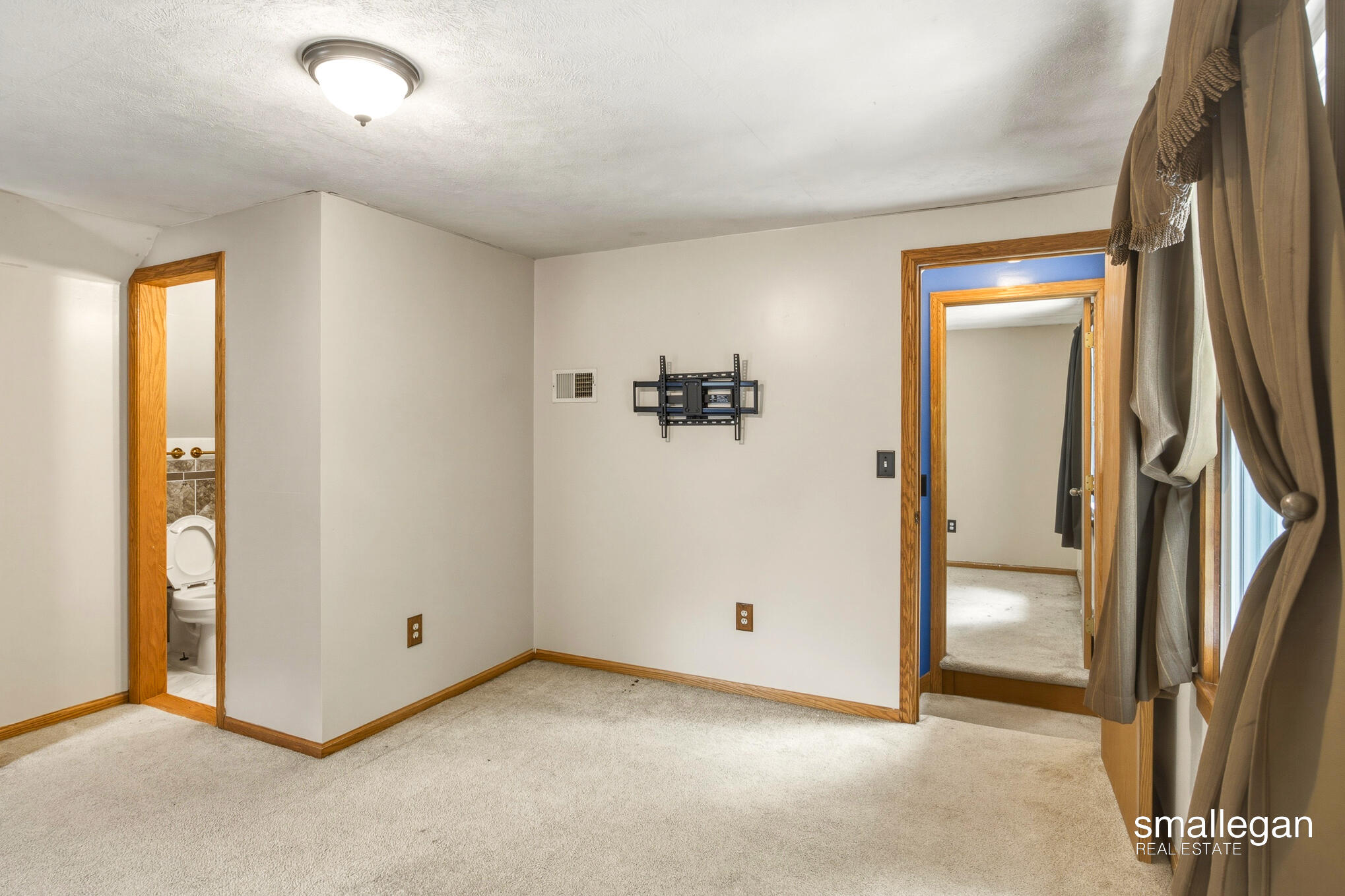 4005 Hendershot Avenue NW Grand Rapids MI 49544