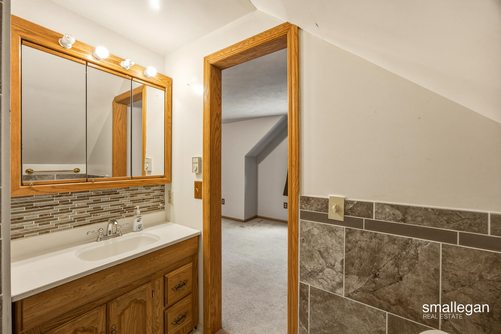 4005 Hendershot Avenue NW Grand Rapids MI 49544