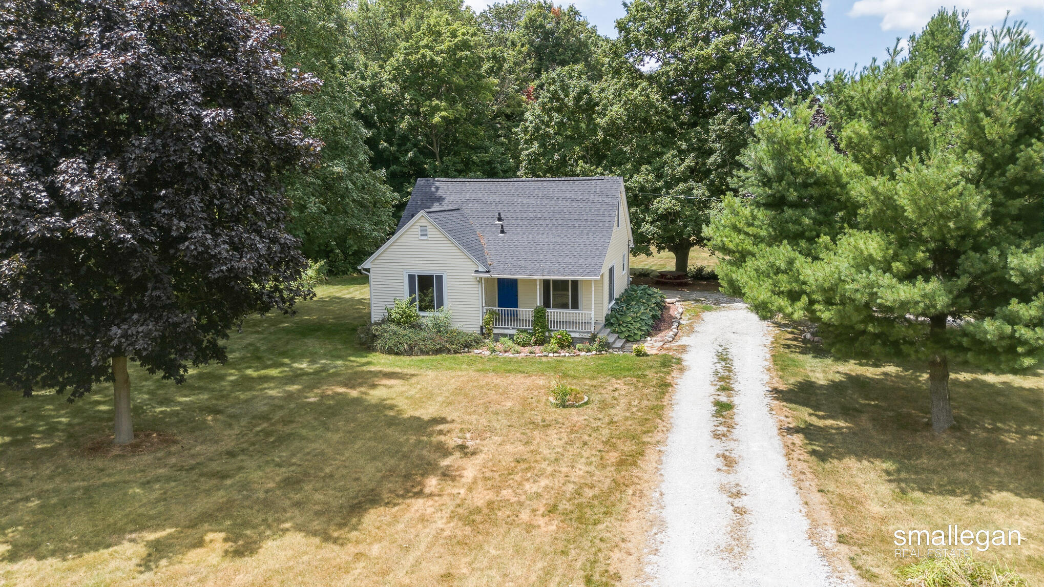 4005 Hendershot Avenue NW Grand Rapids MI 49544