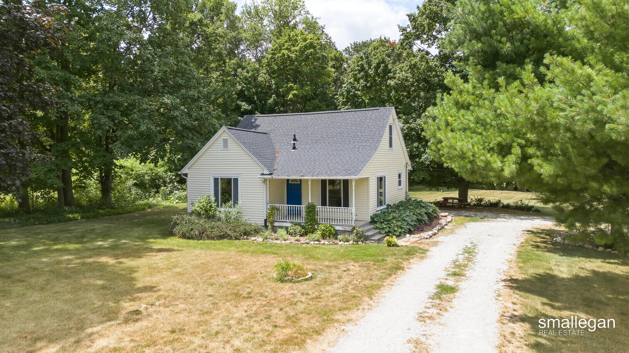 4005 Hendershot Avenue NW Grand Rapids MI 49544