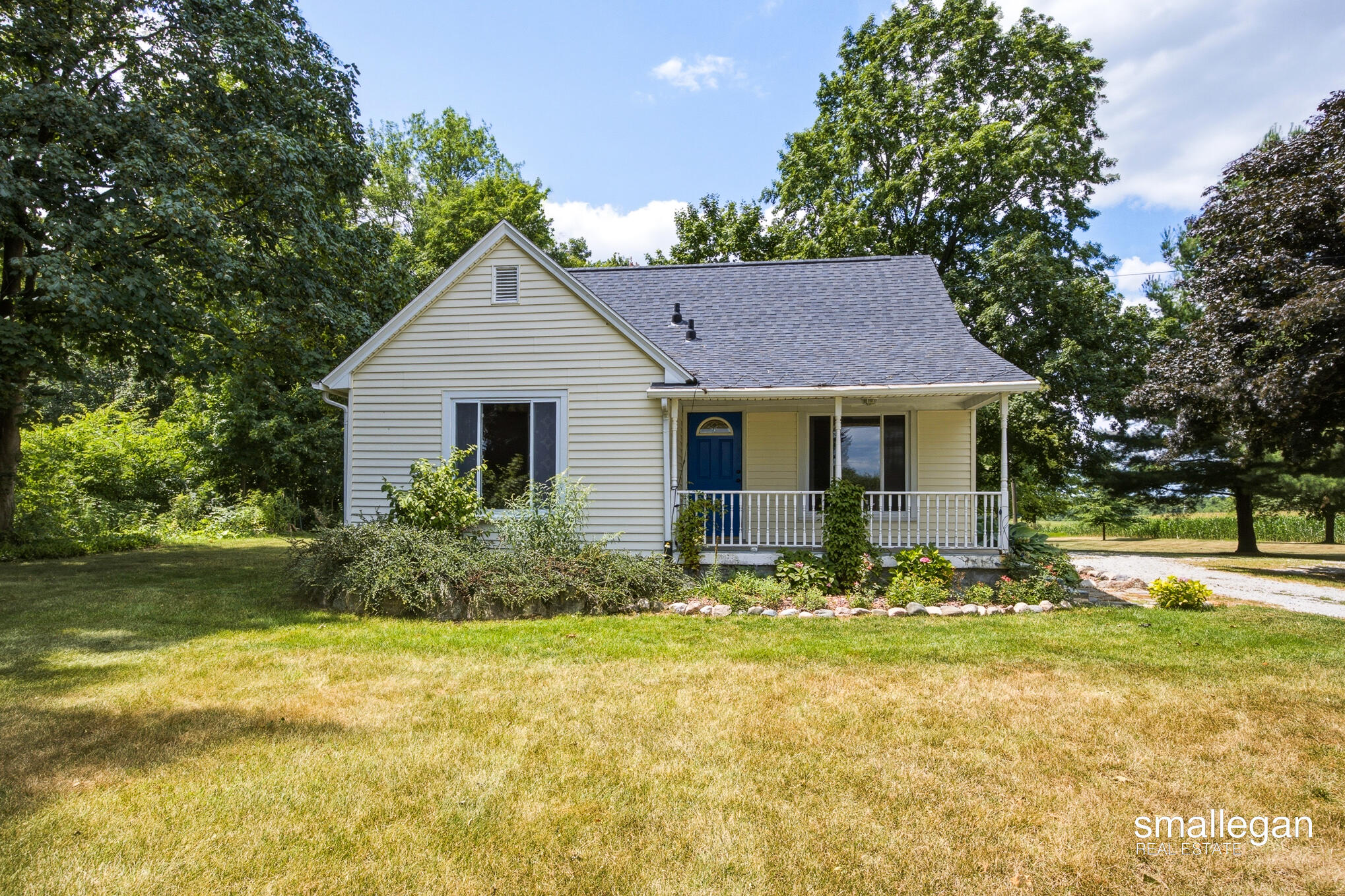 4005 Hendershot Avenue NW Grand Rapids MI 49544