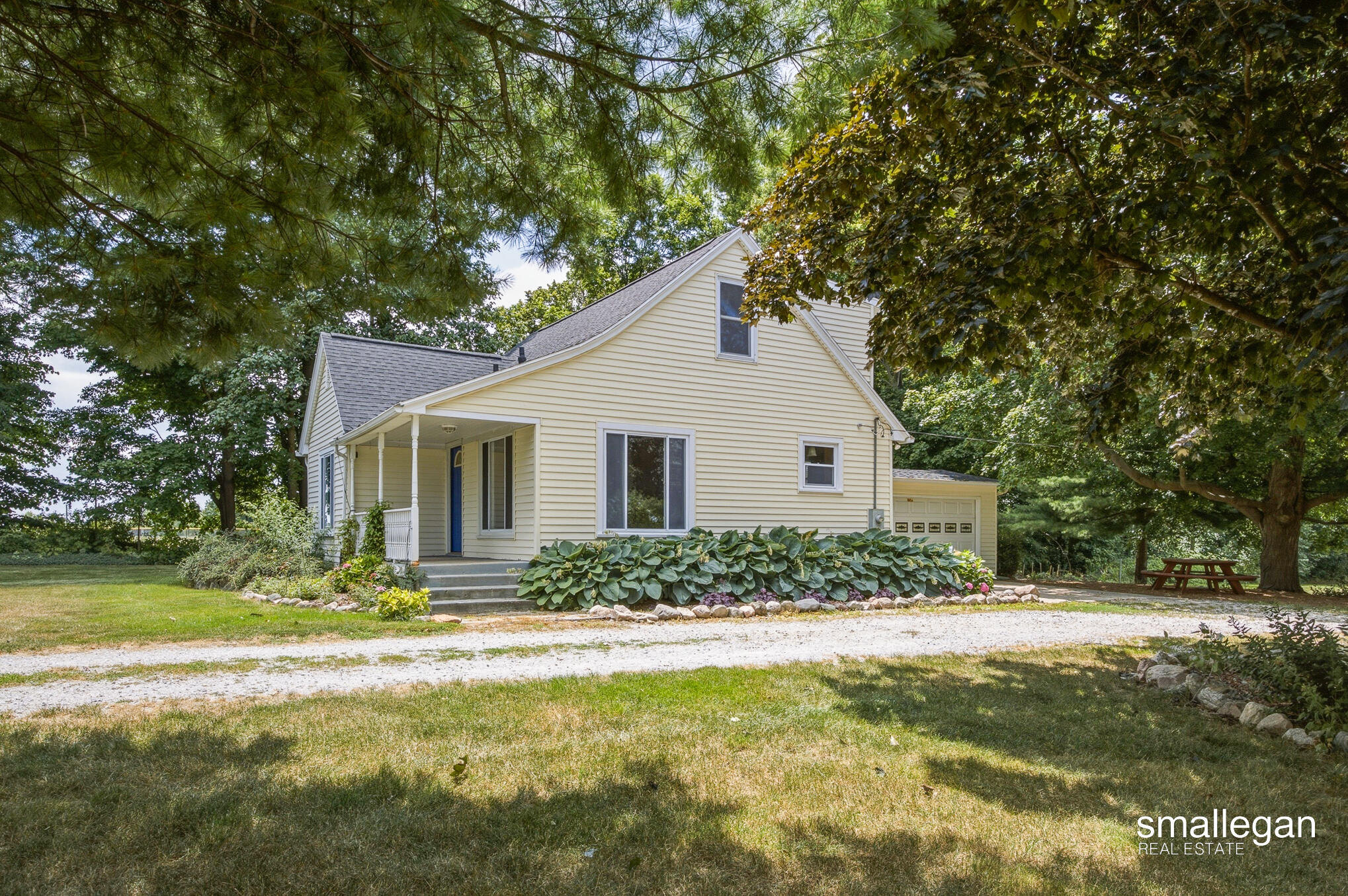 4005 Hendershot Avenue NW Grand Rapids MI 49544