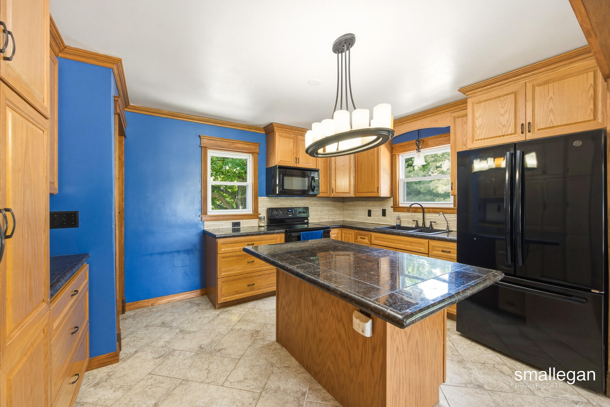 4005 Hendershot Avenue NW Grand Rapids MI 49544