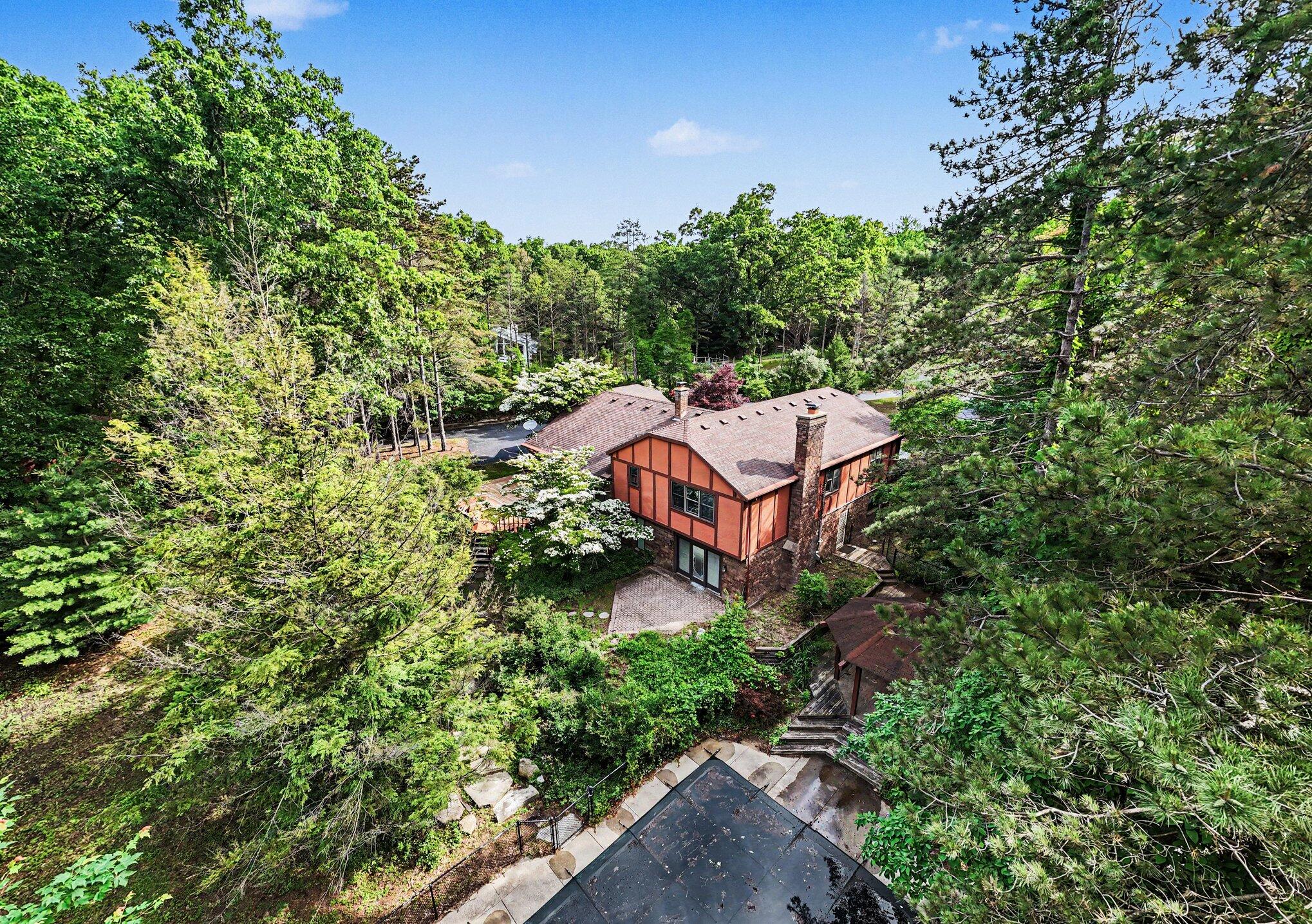8735 Glen Nevis Road NE Ada MI 49301