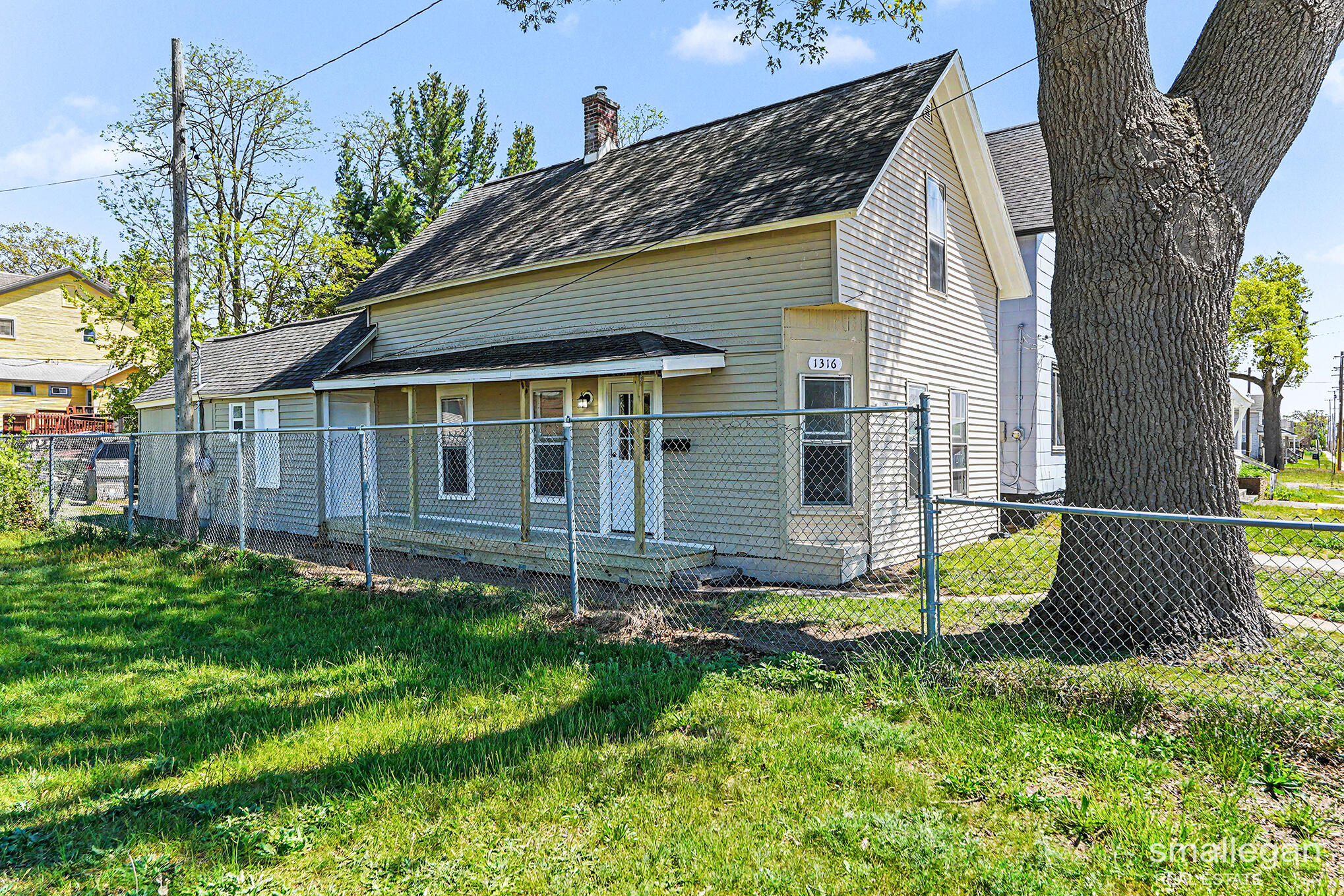 1316 Sanford Street Muskegon MI 49441
