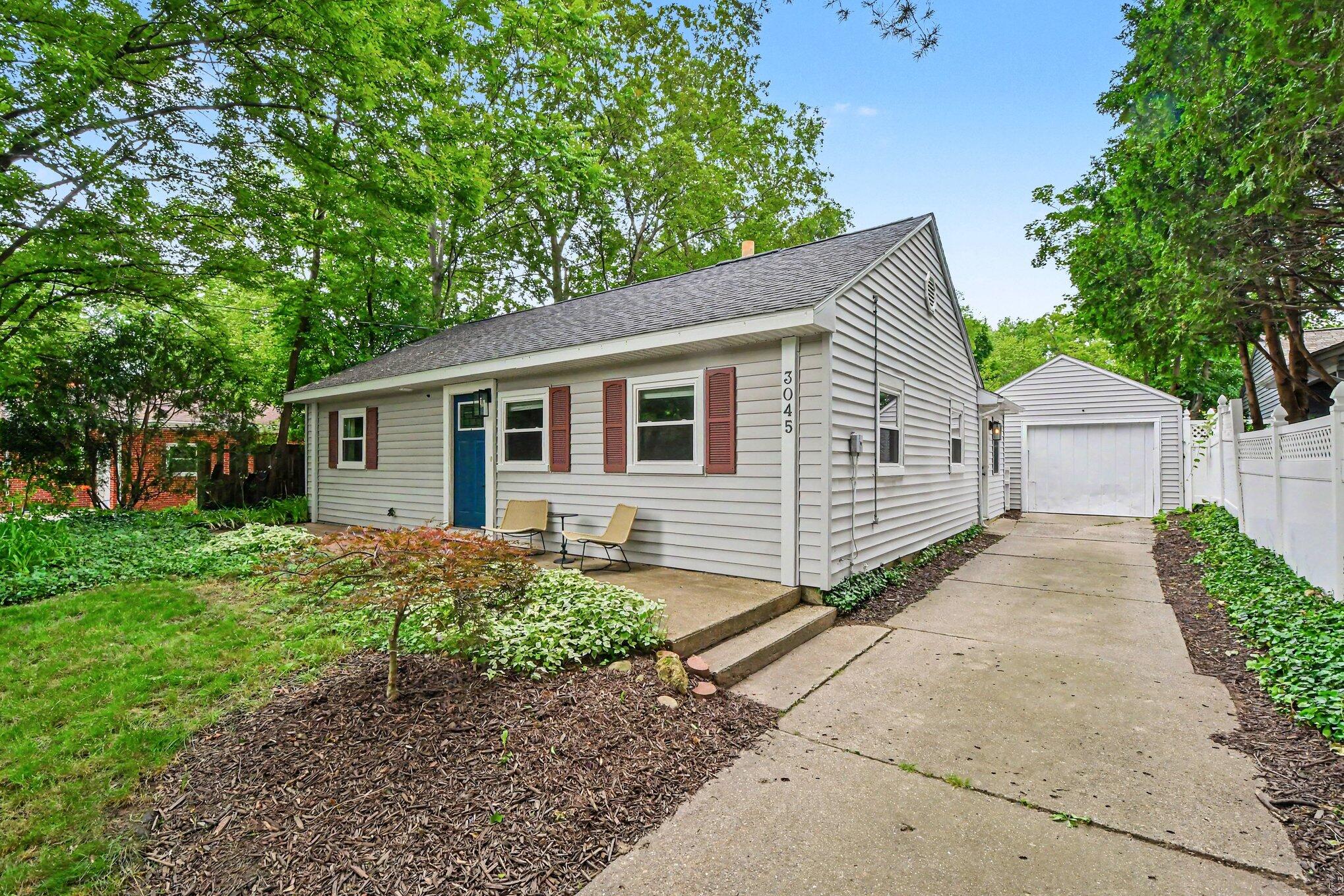3045 Hall Street SE Grand Rapids MI 49506