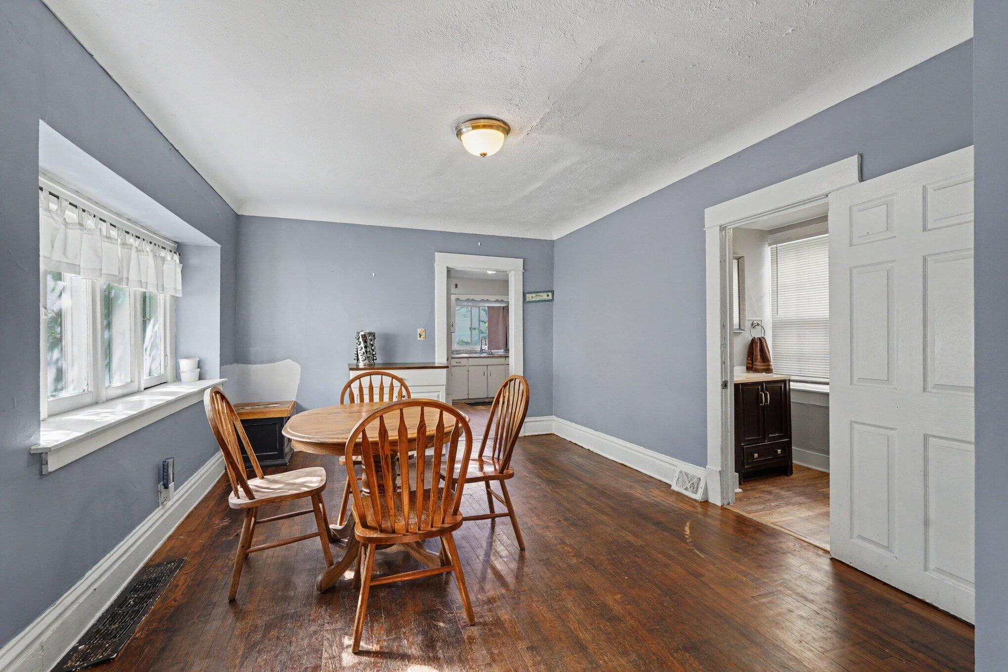 1039 Kalamazoo Avenue SE Grand Rapids MI 49507