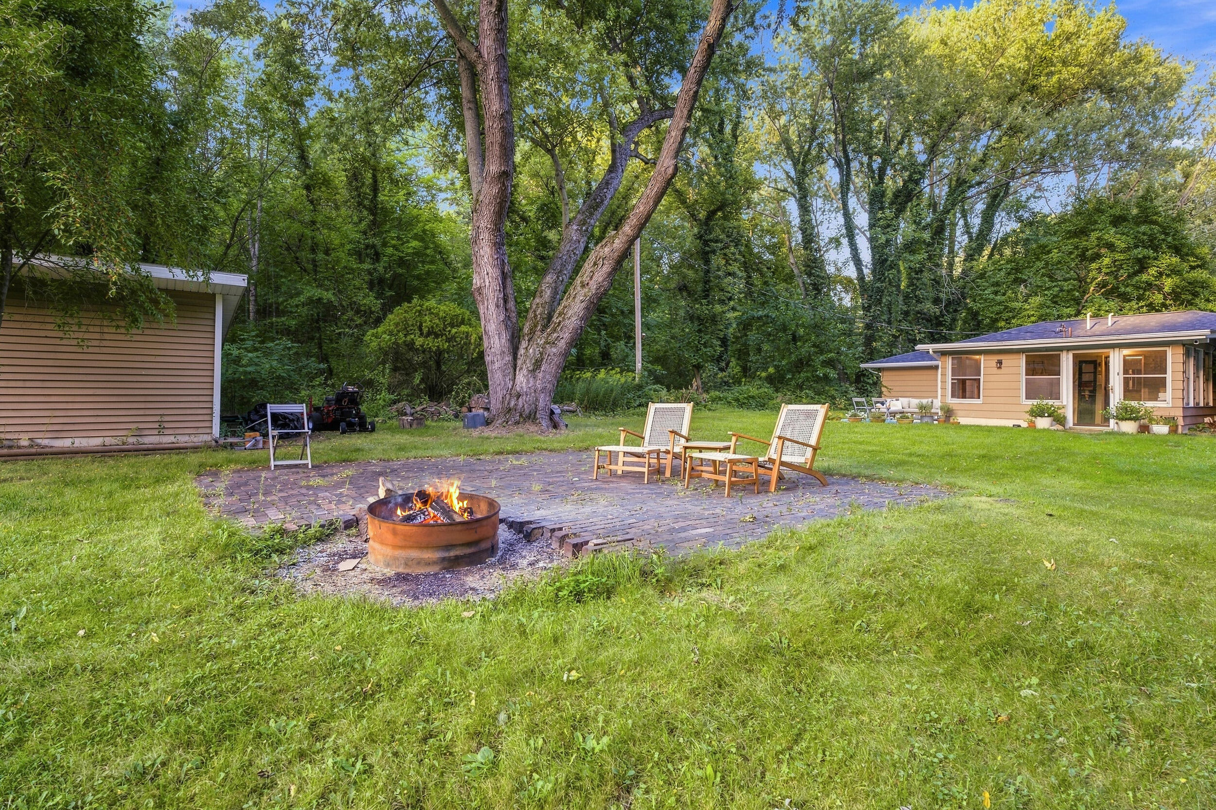 4292 Pier Road Benton Harbor MI 49022