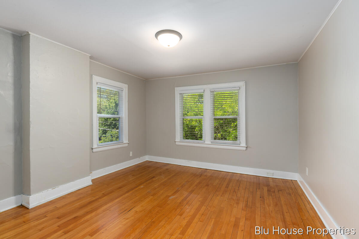 616 Giddings Avenue SE Grand Rapids MI 49506