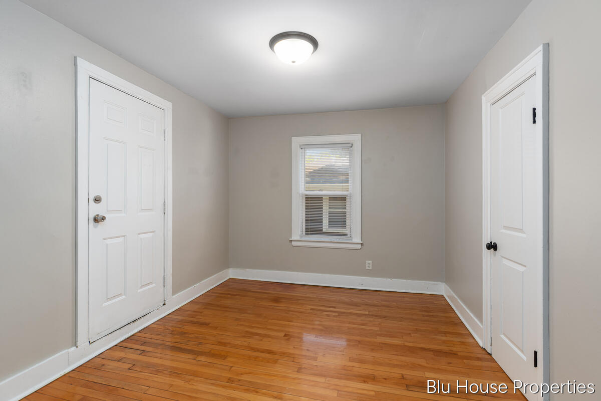 616 Giddings Avenue SE Grand Rapids MI 49506