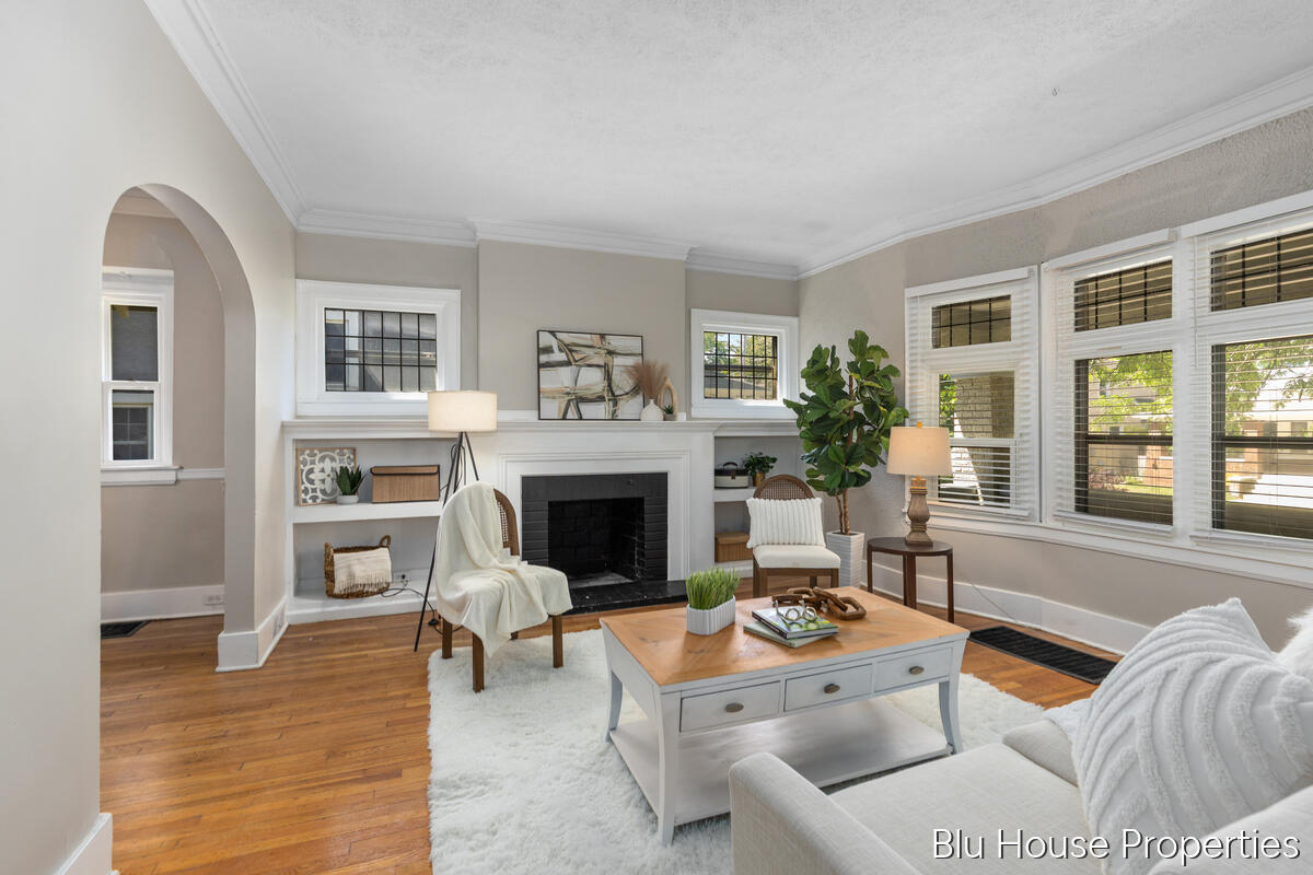 616 Giddings Avenue SE Grand Rapids MI 49506