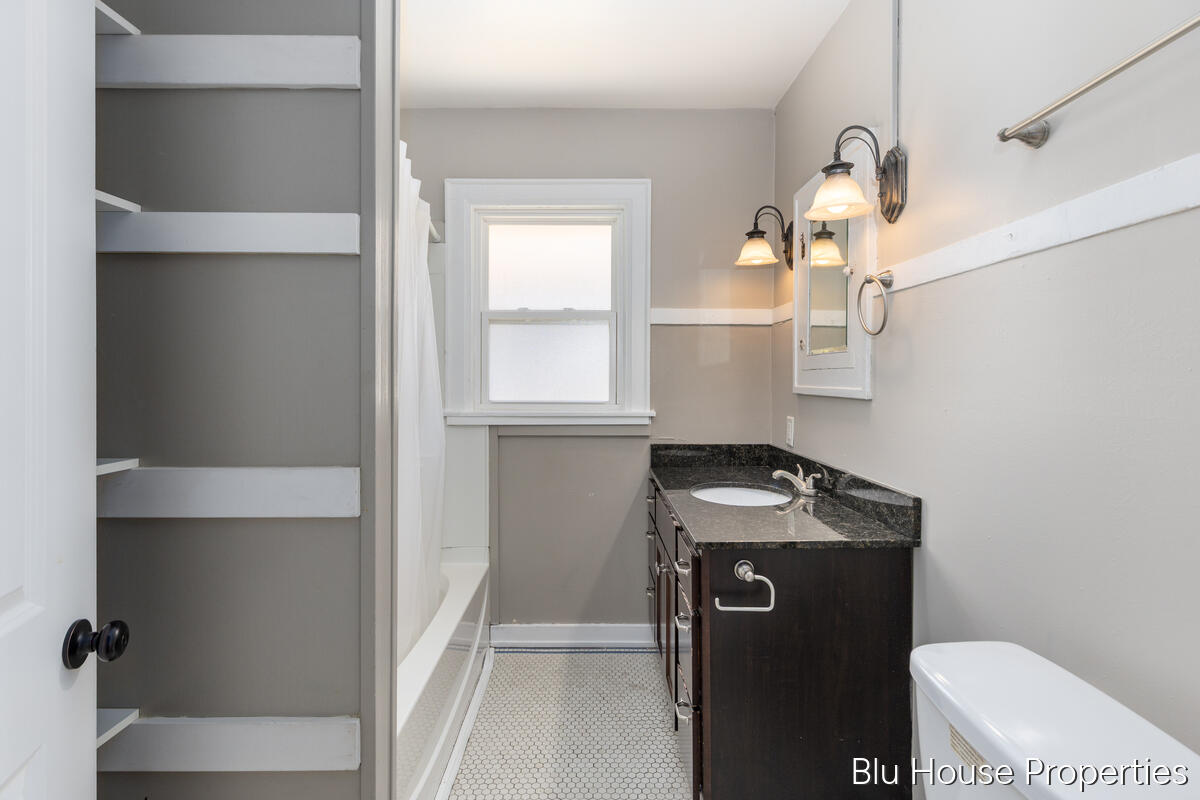 616 Giddings Avenue SE Grand Rapids MI 49506