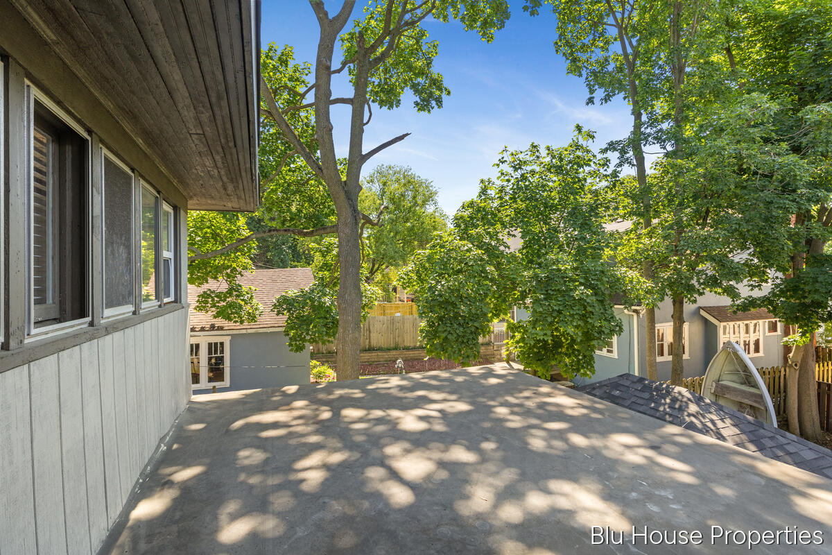616 Giddings Avenue SE Grand Rapids MI 49506