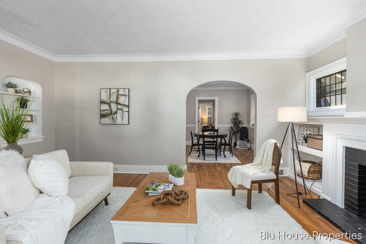 616 Giddings Avenue SE Grand Rapids MI 49506