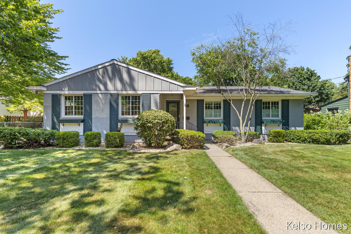 1641 Saginaw Road SE Grand Rapids MI 49506