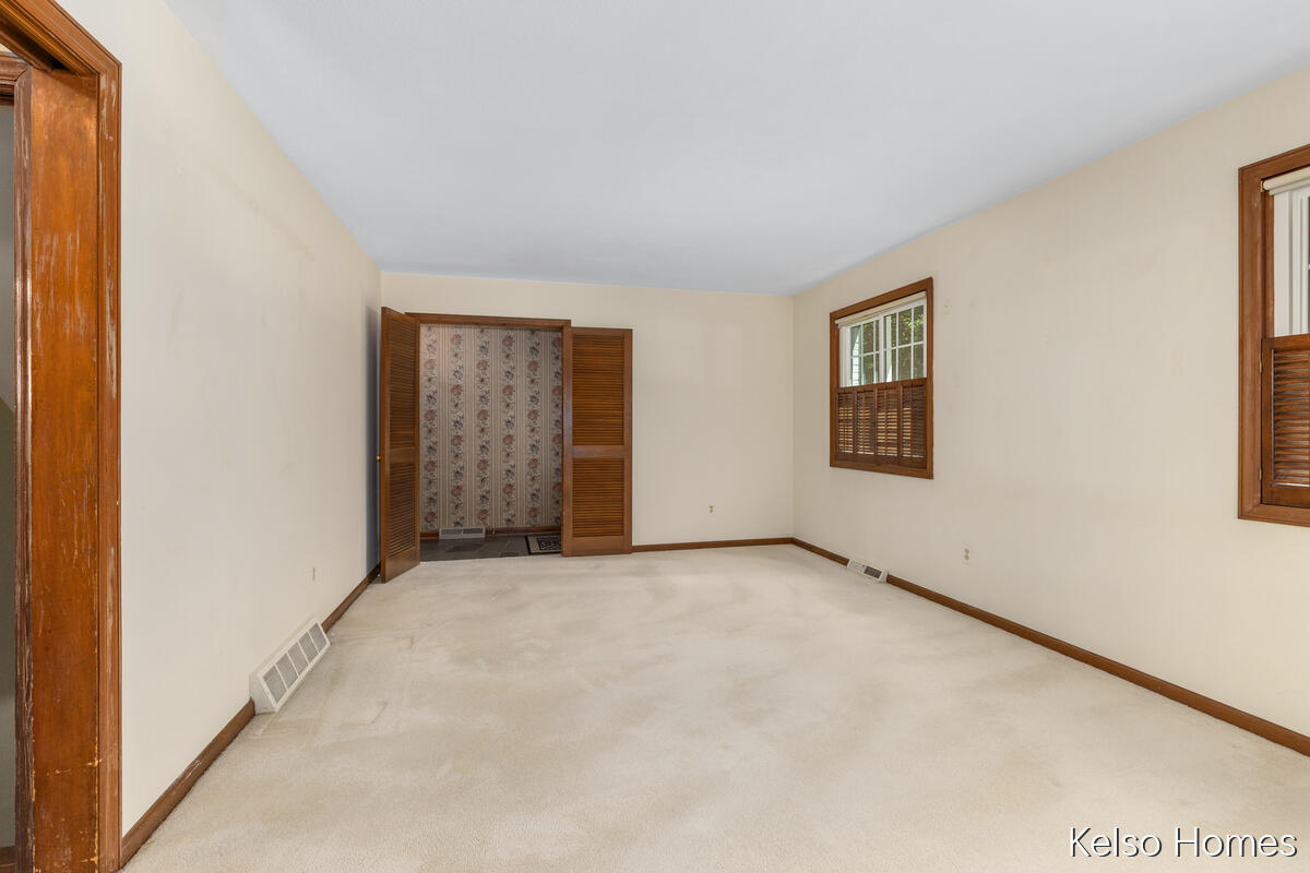 1641 Saginaw Road SE Grand Rapids MI 49506