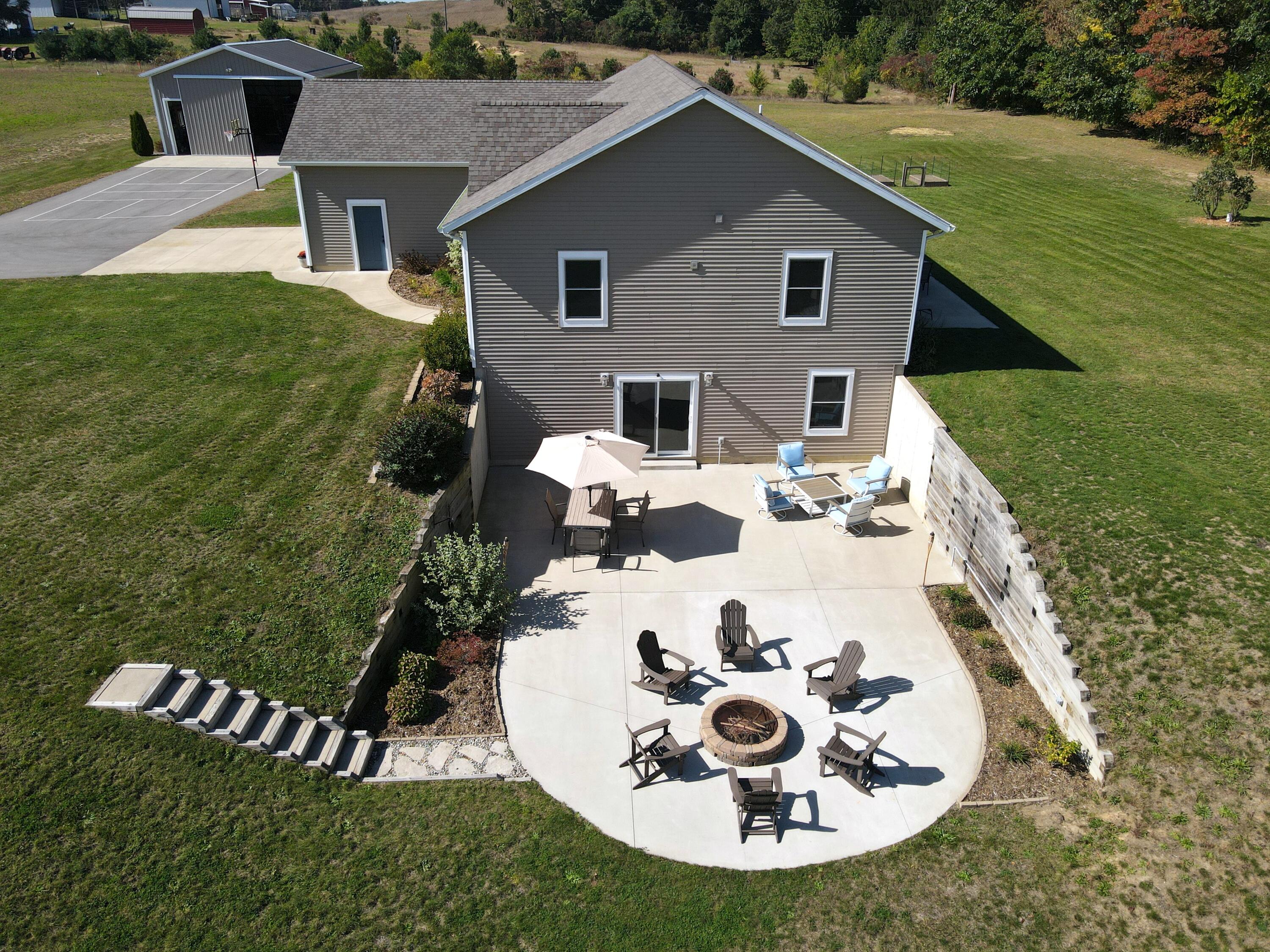 6715 Pine Road Benton Harbor MI 49022