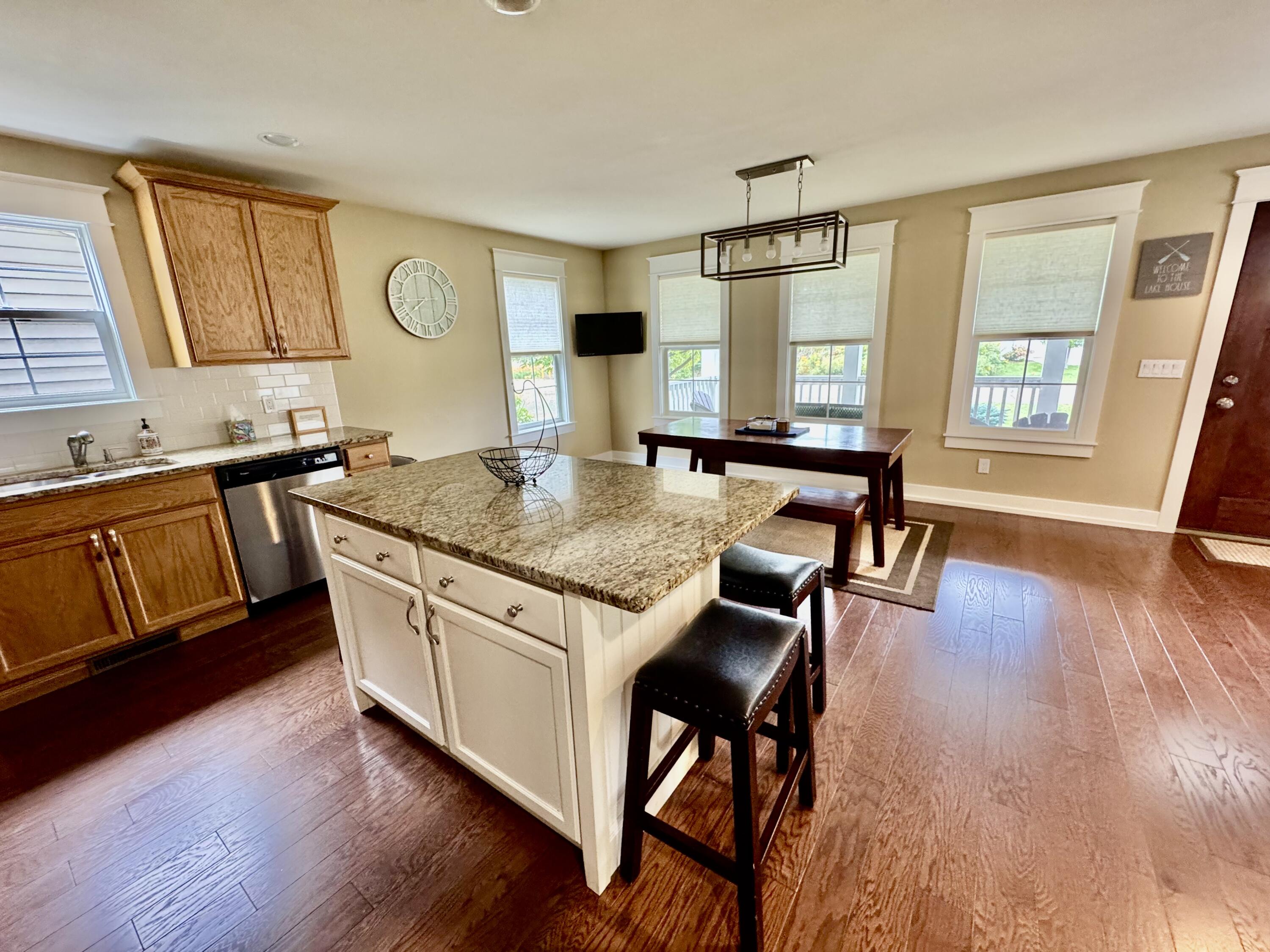 585 Beachwood Path Benton Harbor MI 49022