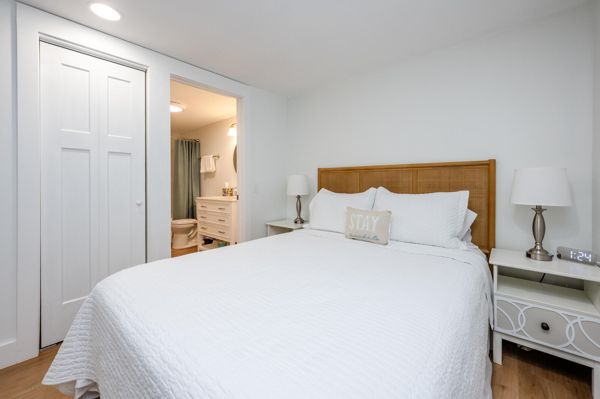 585 Beachwood Path Benton Harbor MI 49022