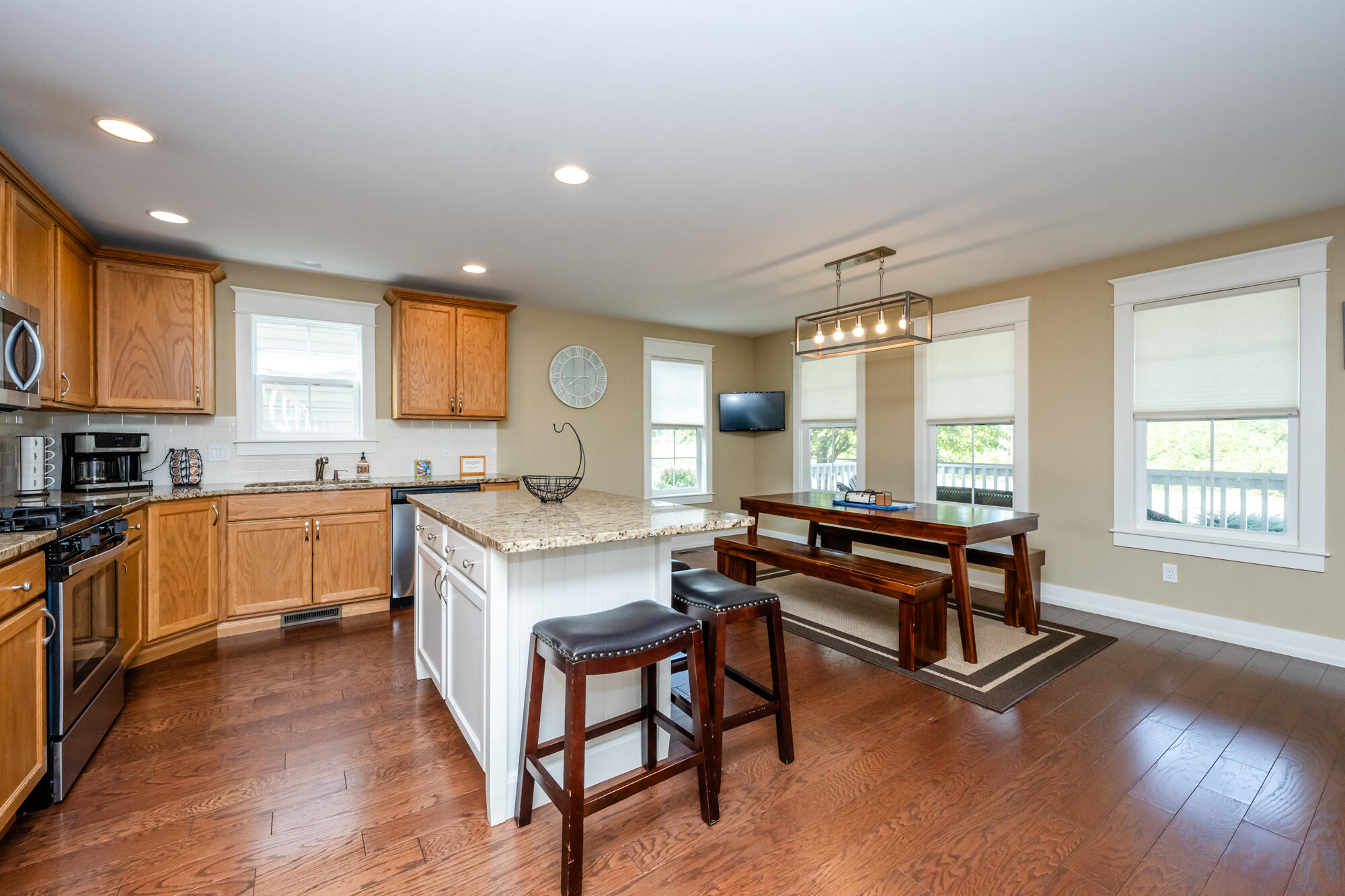 585 Beachwood Path Benton Harbor MI 49022