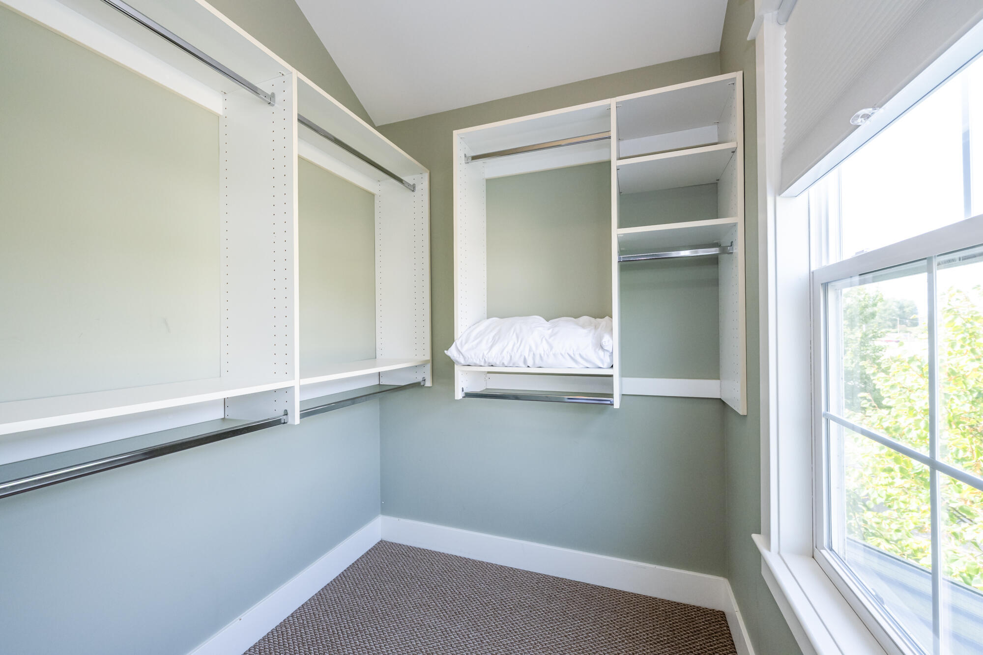 585 Beachwood Path Benton Harbor MI 49022