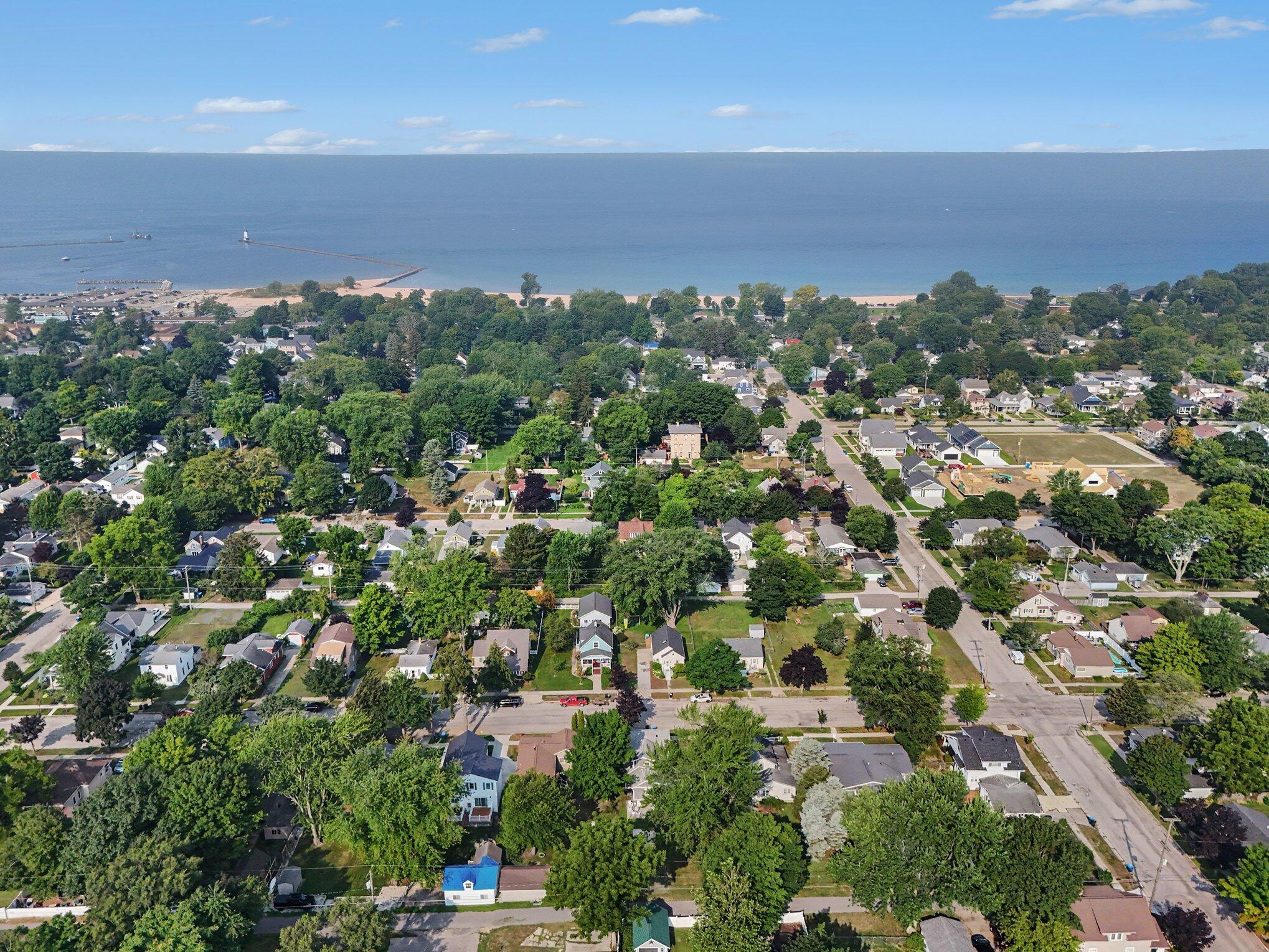 316 N William Street Ludington MI 49431