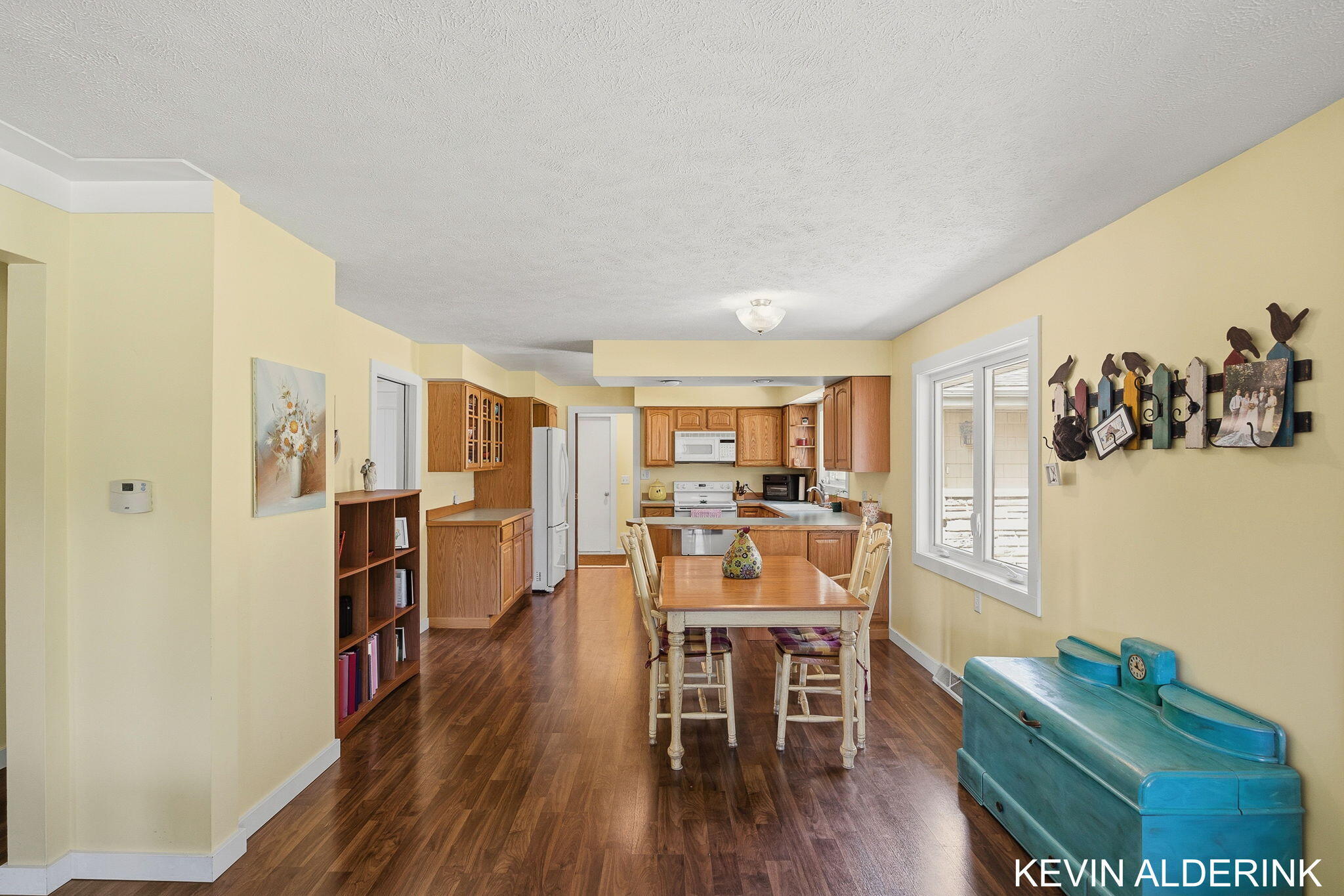 34 W 37th Street Holland MI 49423
