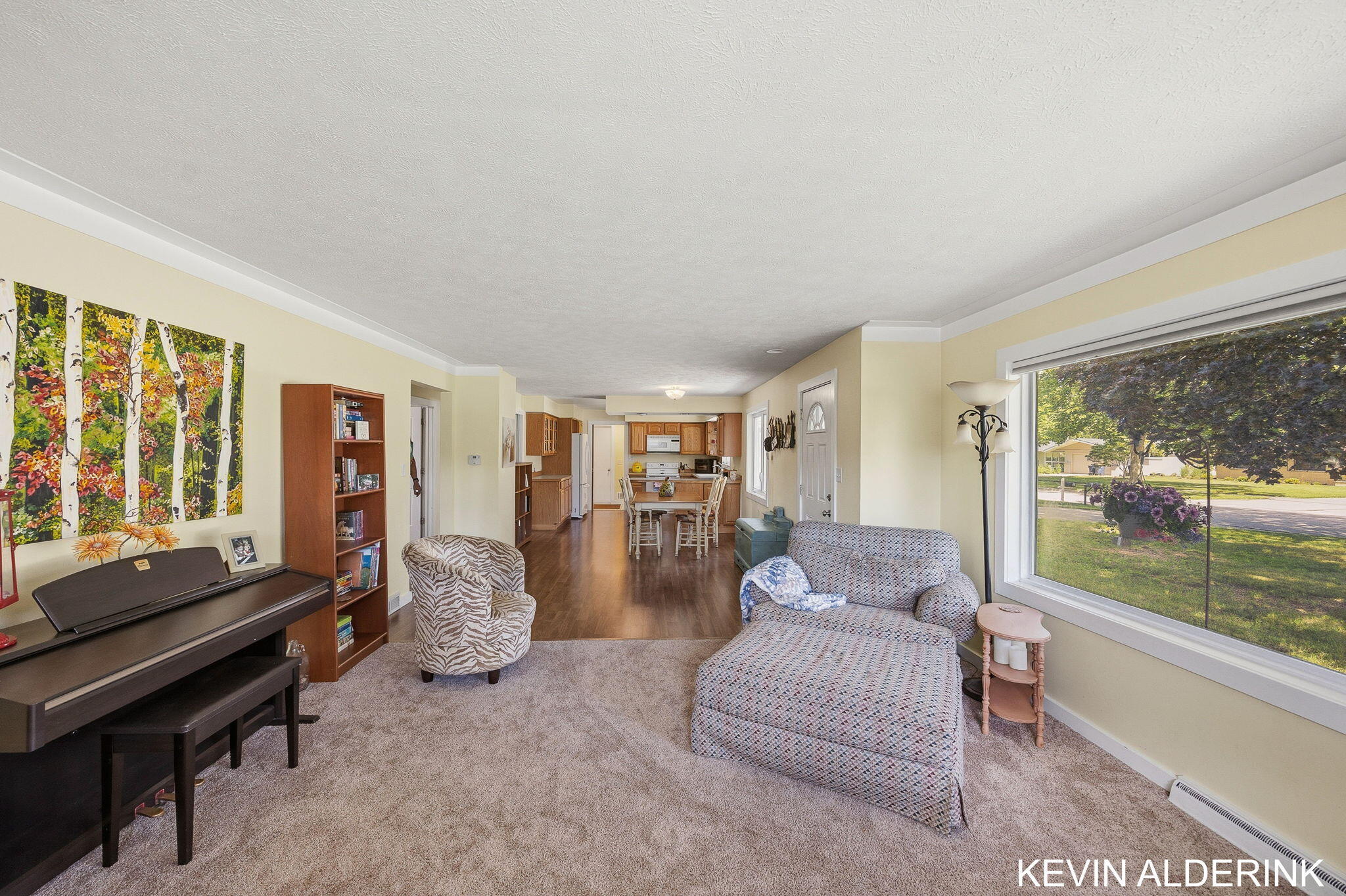 34 W 37th Street Holland MI 49423