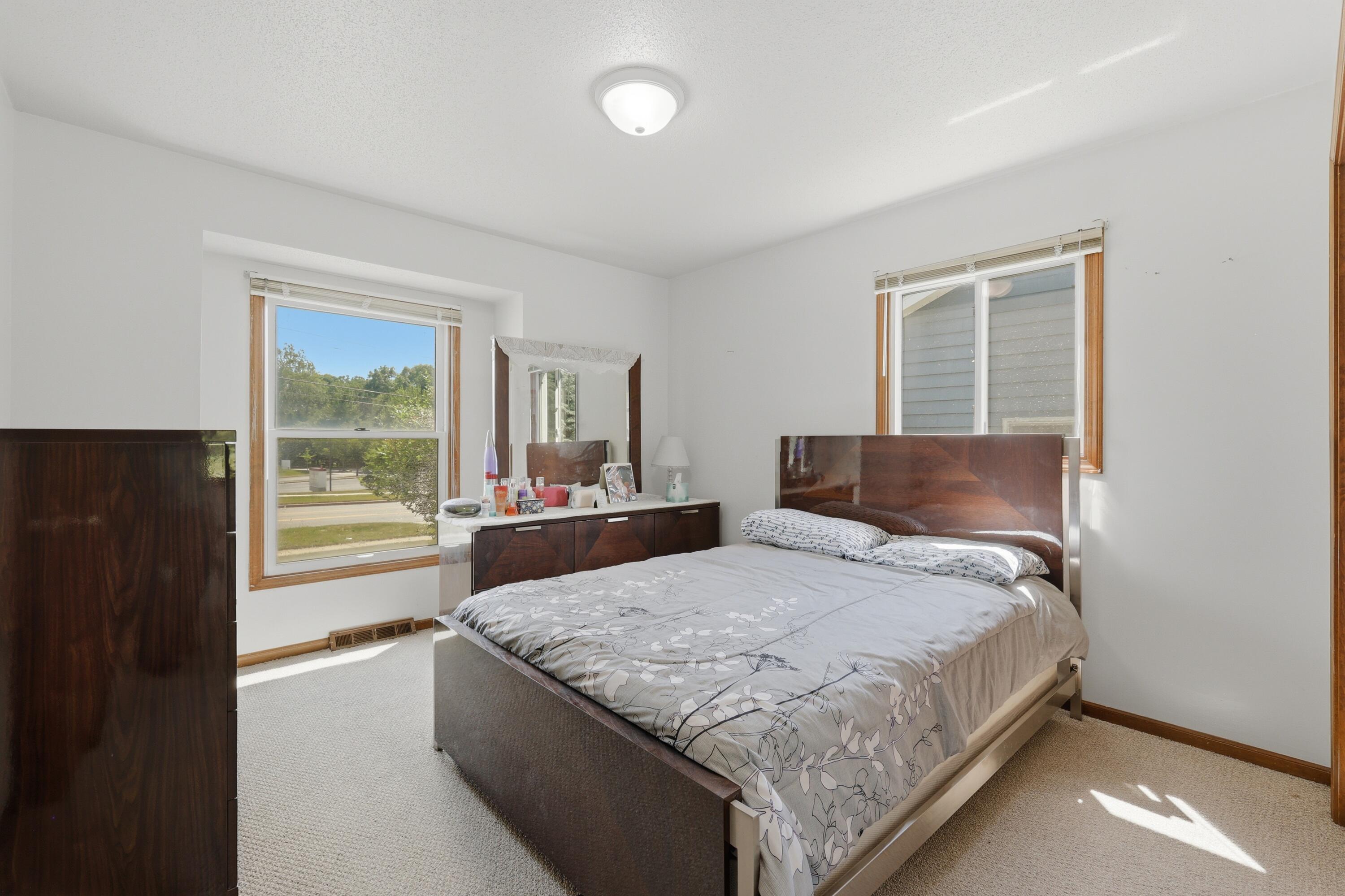 1821 32nd Street SE Grand Rapids MI 49508