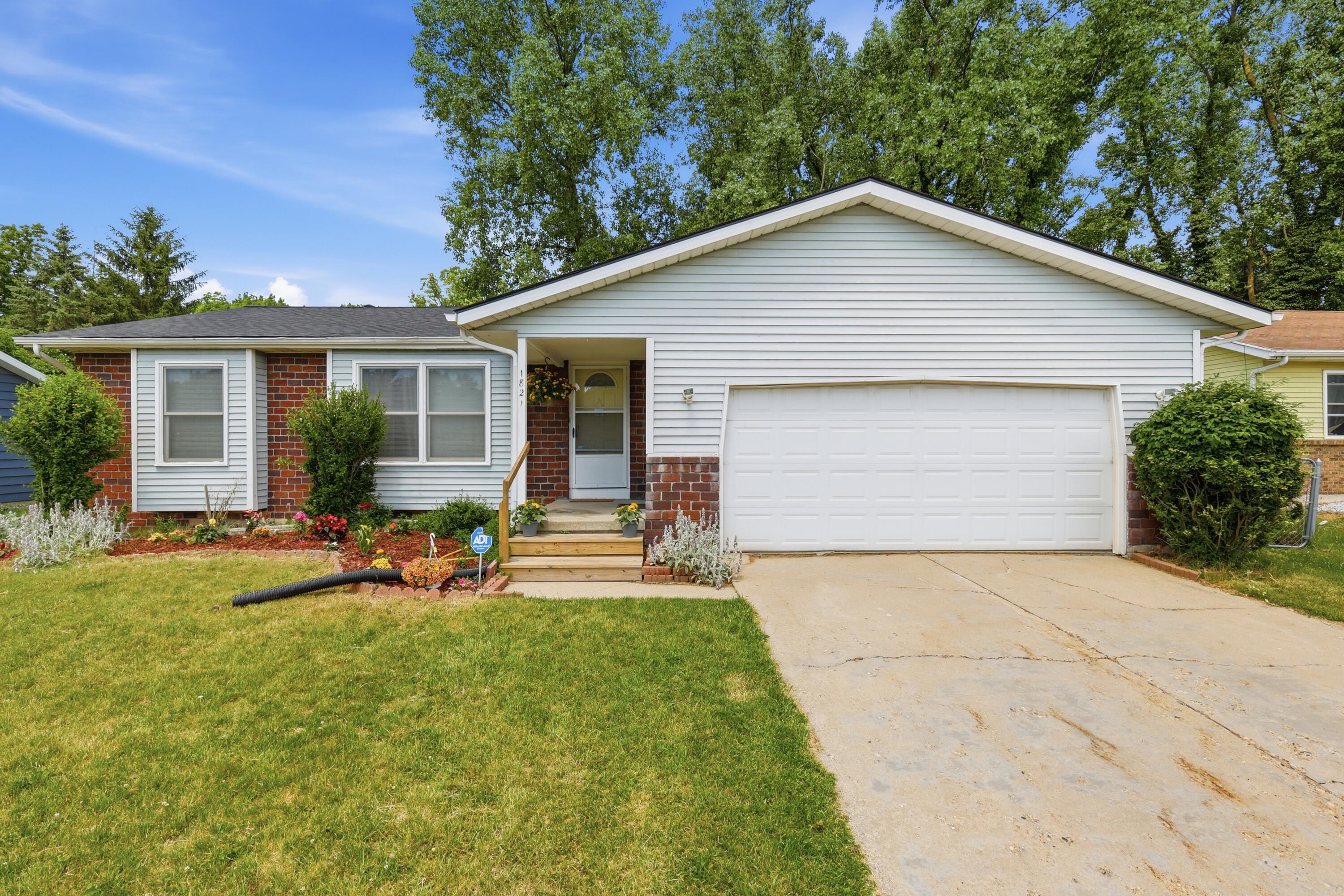 1821 32nd Street SE Grand Rapids MI 49508