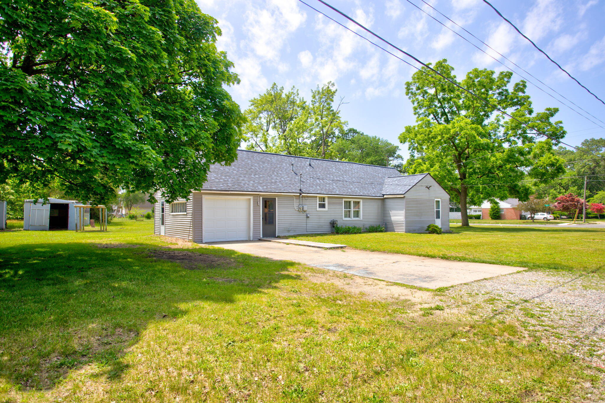 1512 New Street Muskegon MI 49442