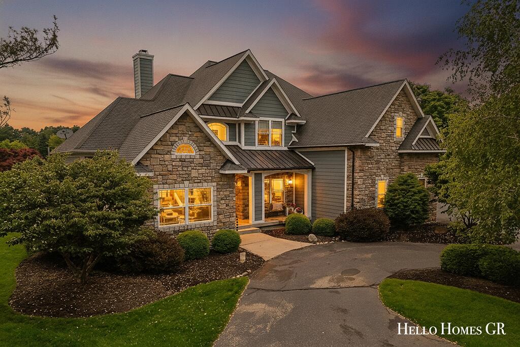 5327 Canyon River Drive NE Ada MI 49301