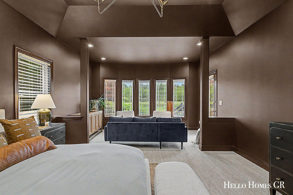 5327 Canyon River Drive NE Ada MI 49301