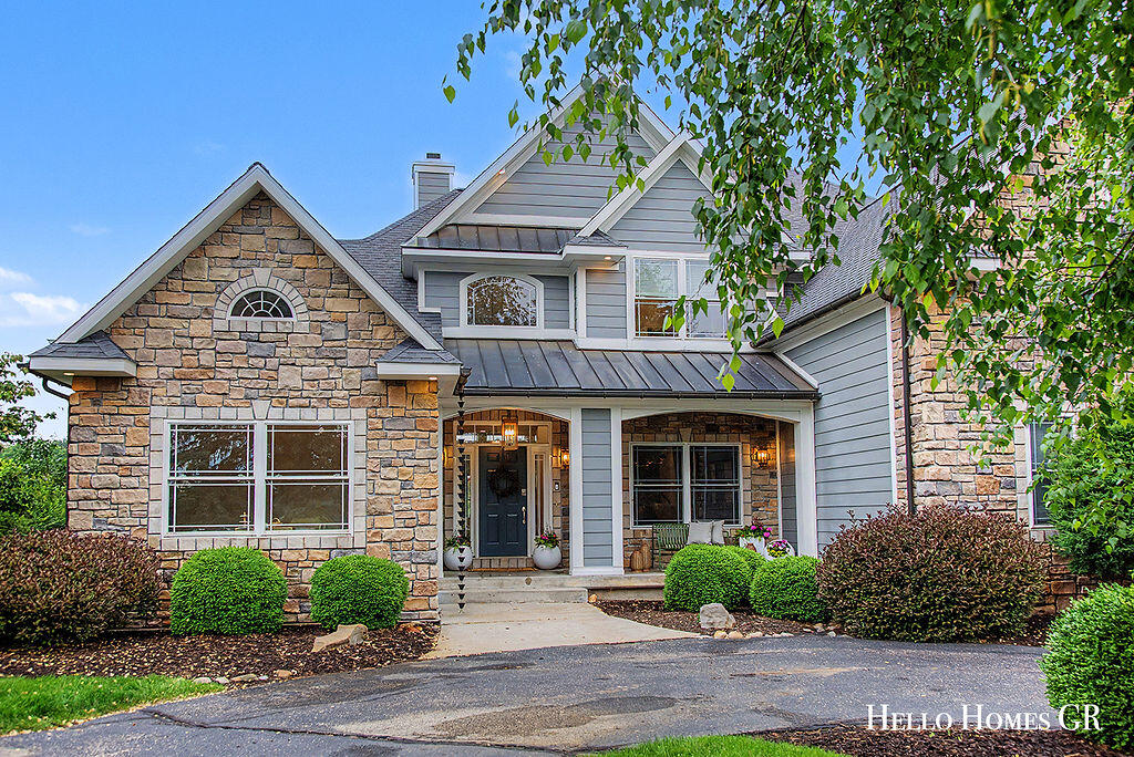 5327 Canyon River Drive NE Ada MI 49301