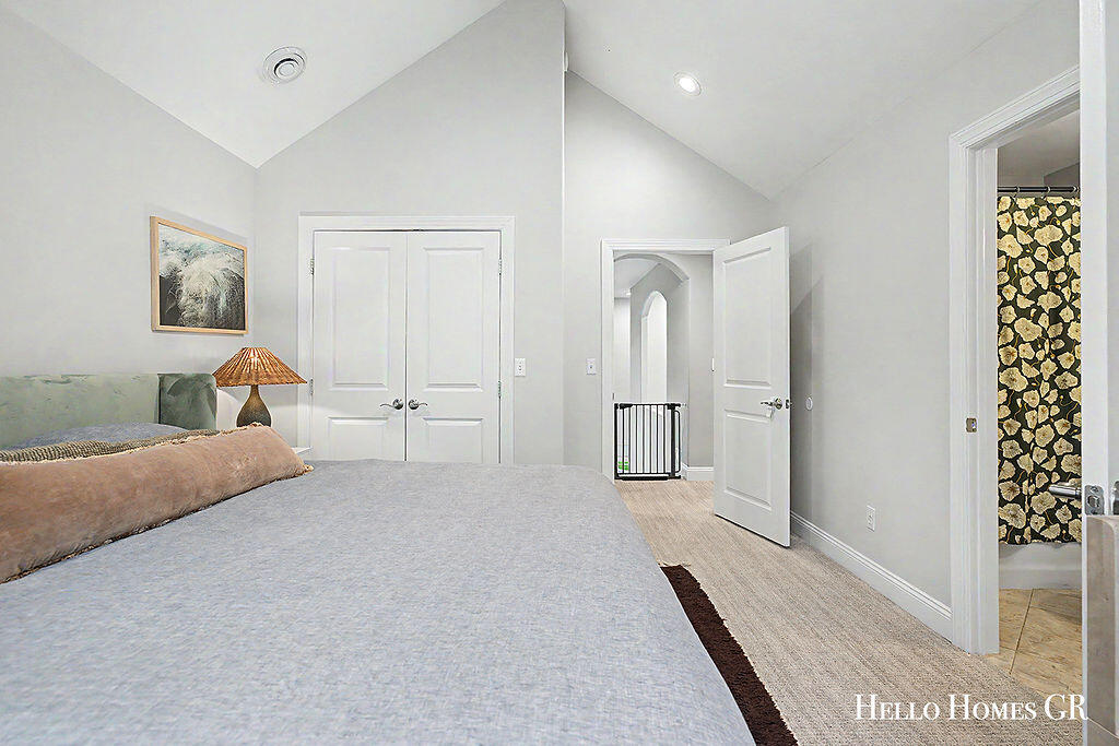 5327 Canyon River Drive NE Ada MI 49301