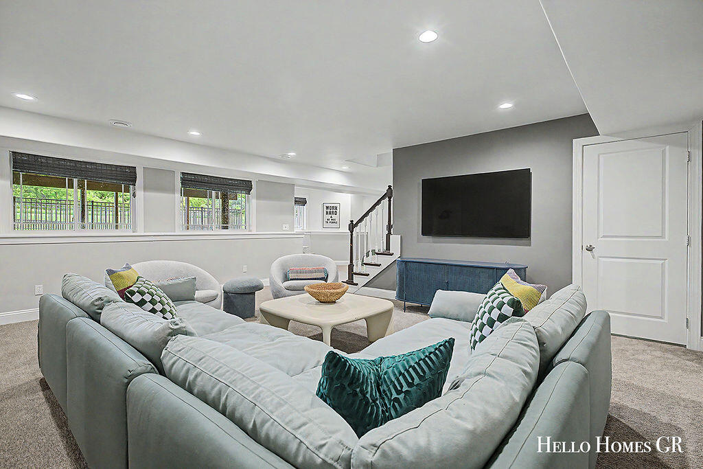 5327 Canyon River Drive NE Ada MI 49301
