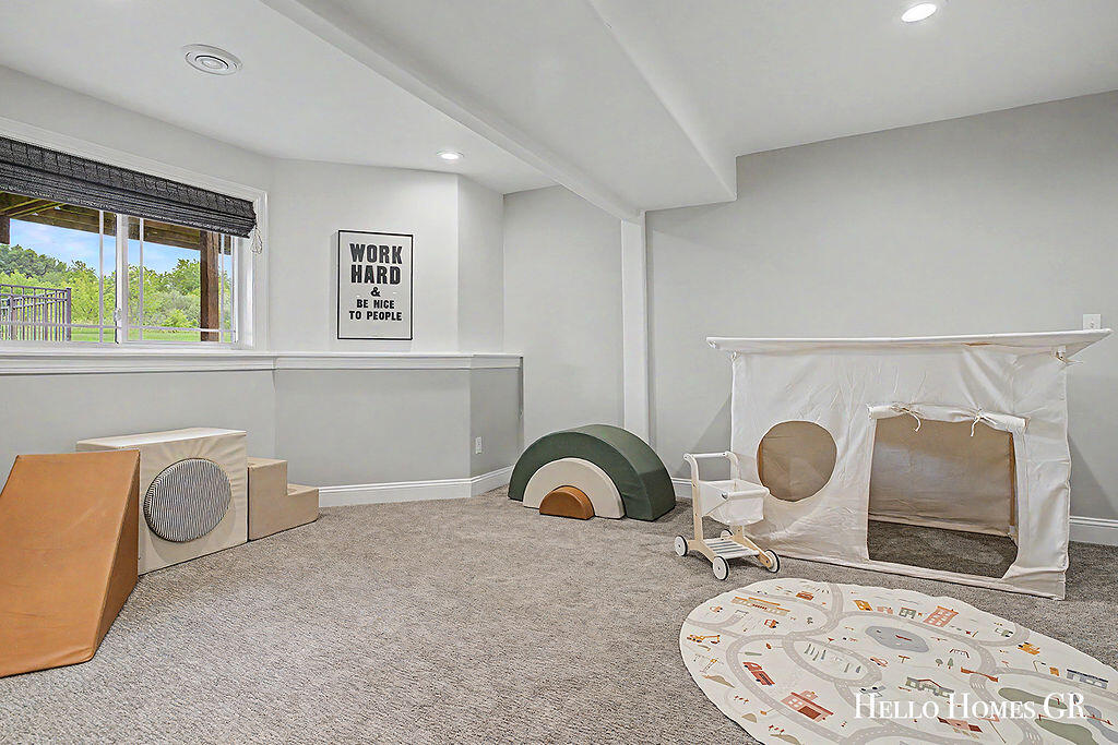 5327 Canyon River Drive NE Ada MI 49301