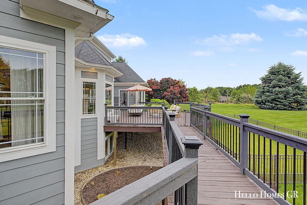 5327 Canyon River Drive NE Ada MI 49301