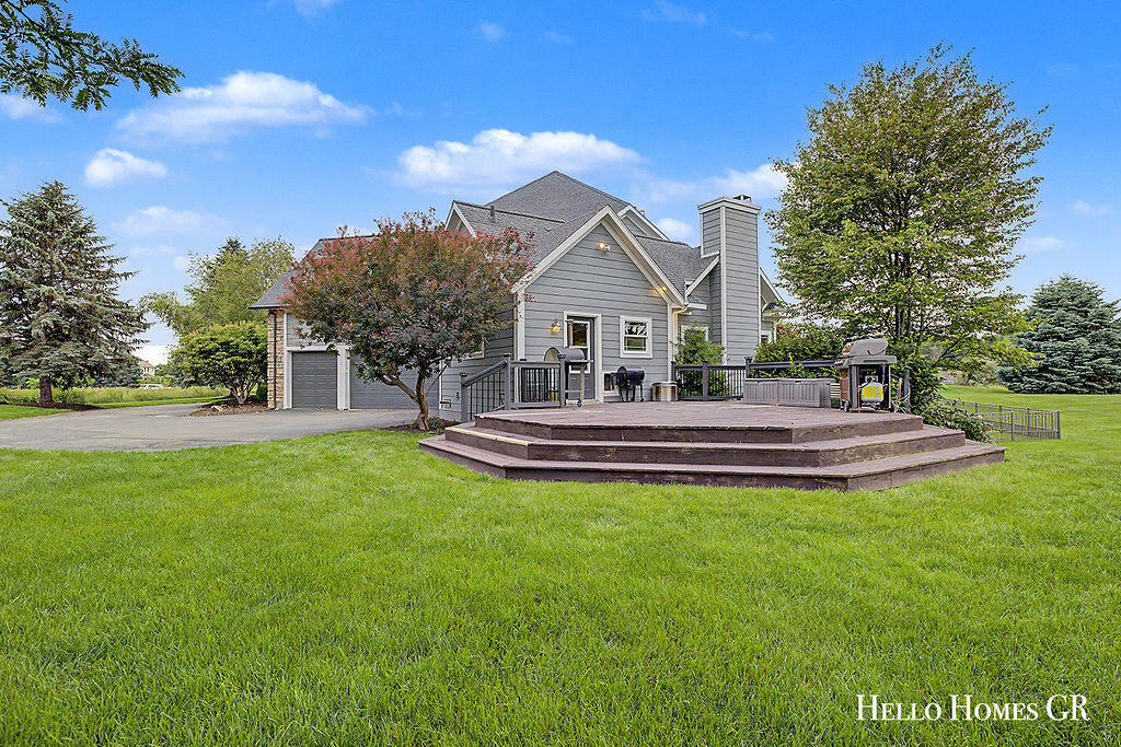 5327 Canyon River Drive NE Ada MI 49301