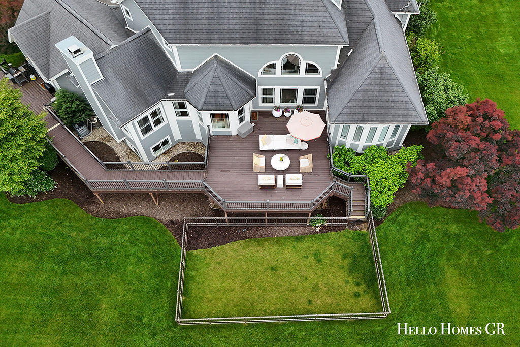 5327 Canyon River Drive NE Ada MI 49301